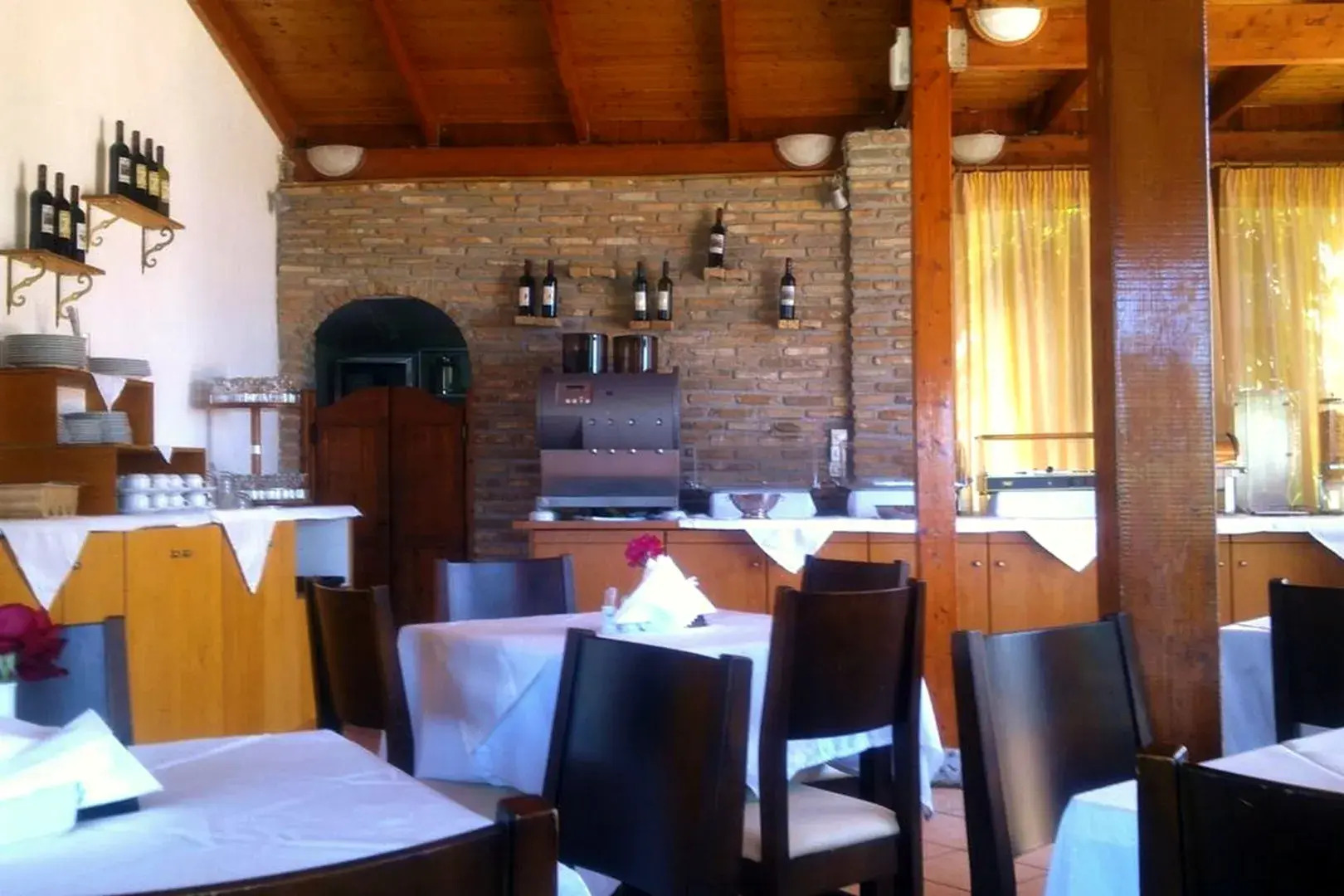 Oasis Hotel Kyparissia