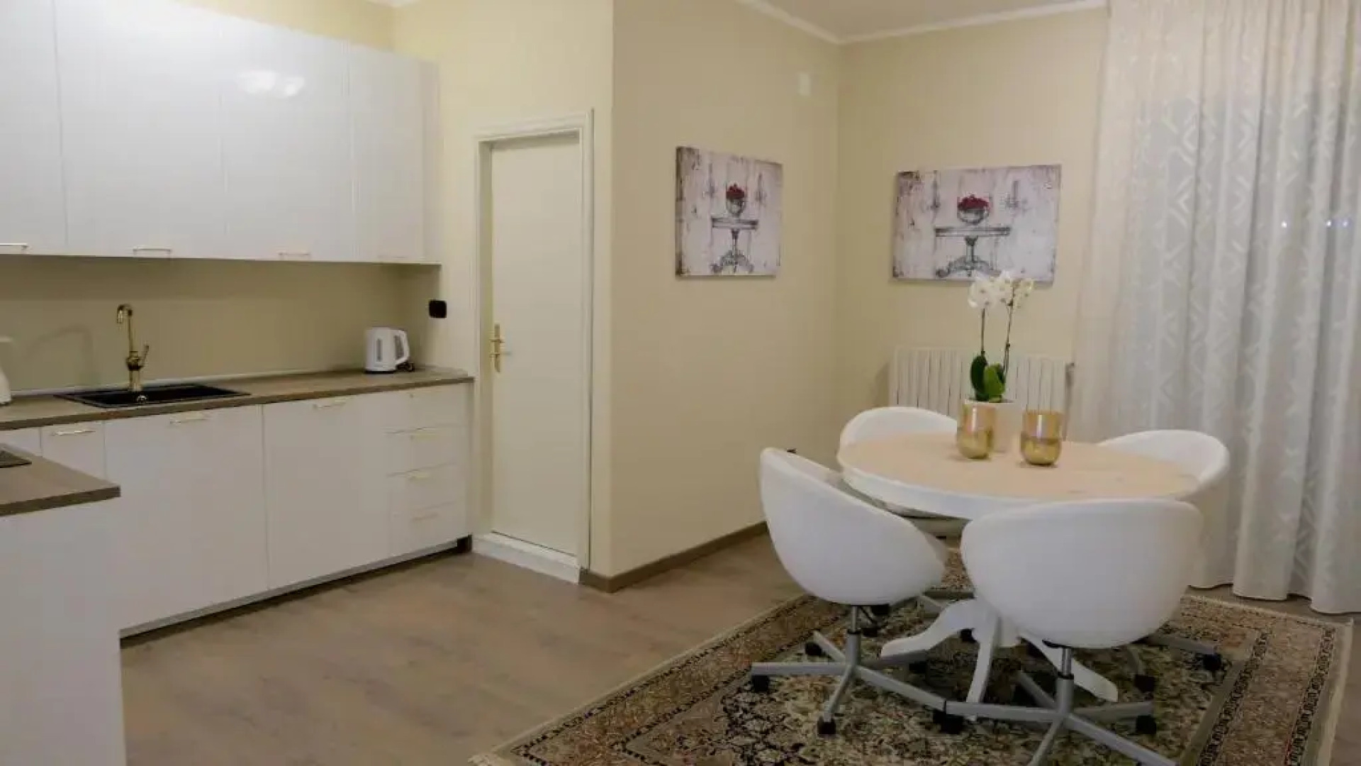 Erania Rooms & Apartments