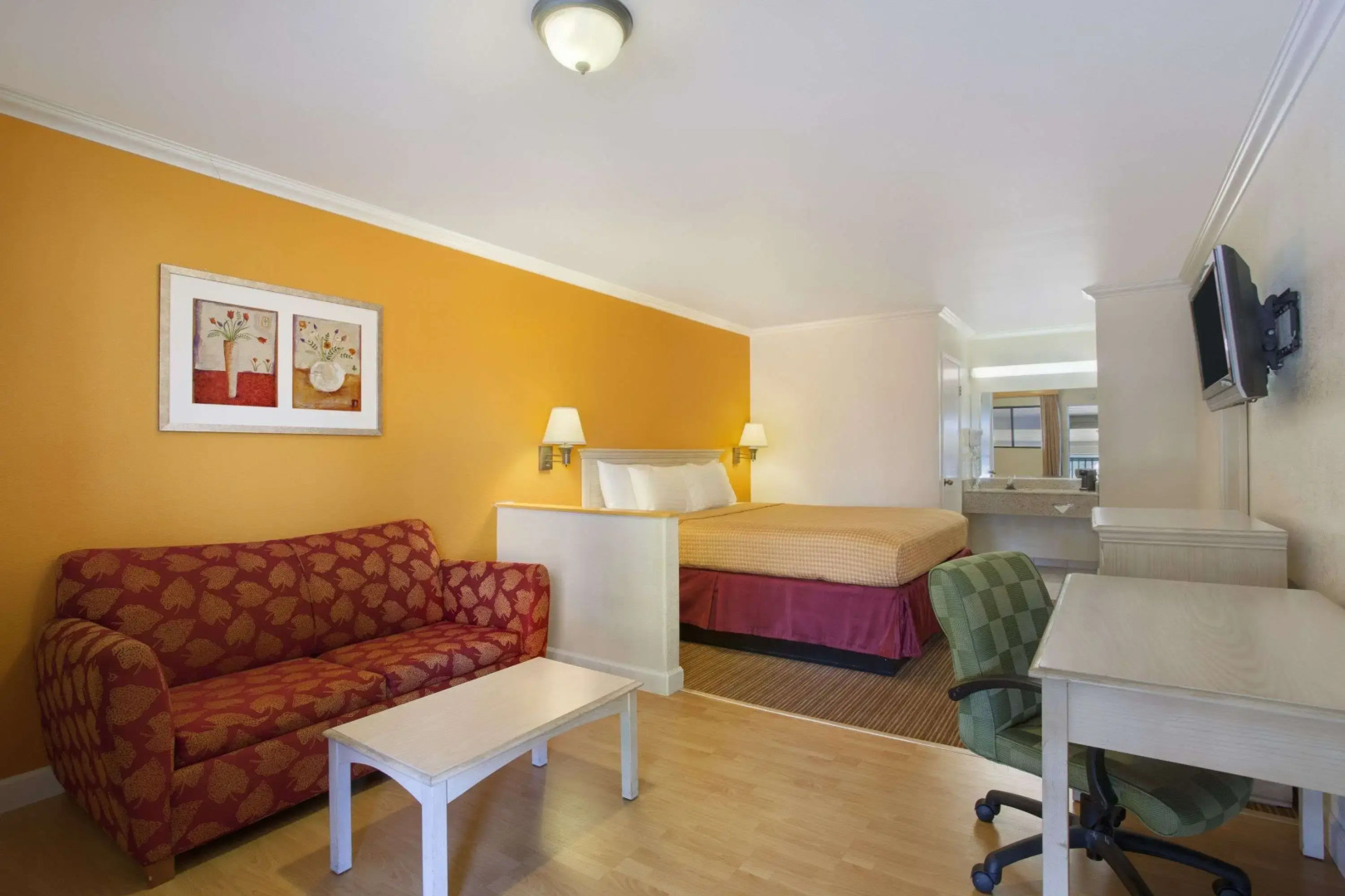 Red Lion Inn & Suites Lemoore