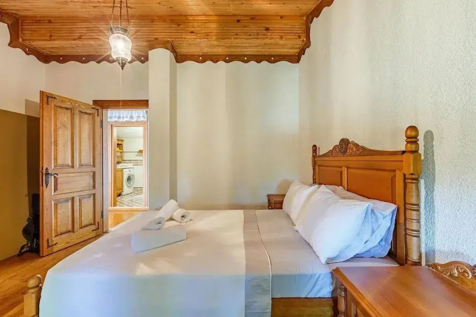 Lake Sapanca Breathtaking Private Villa Retreat