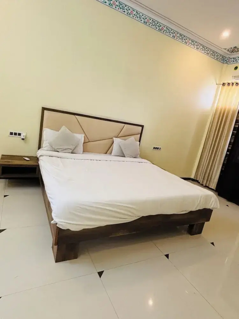Shiv Ashray Resort