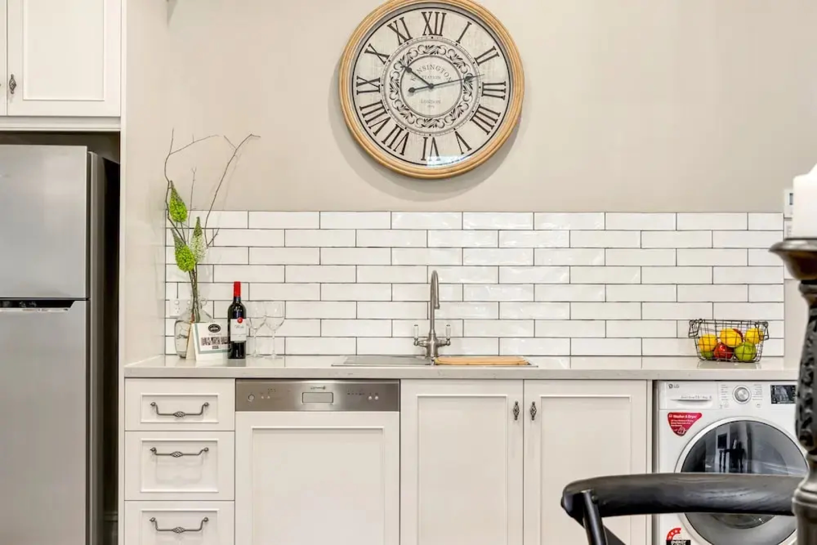 Grandview Accommodation - The Elm Tree Apartments