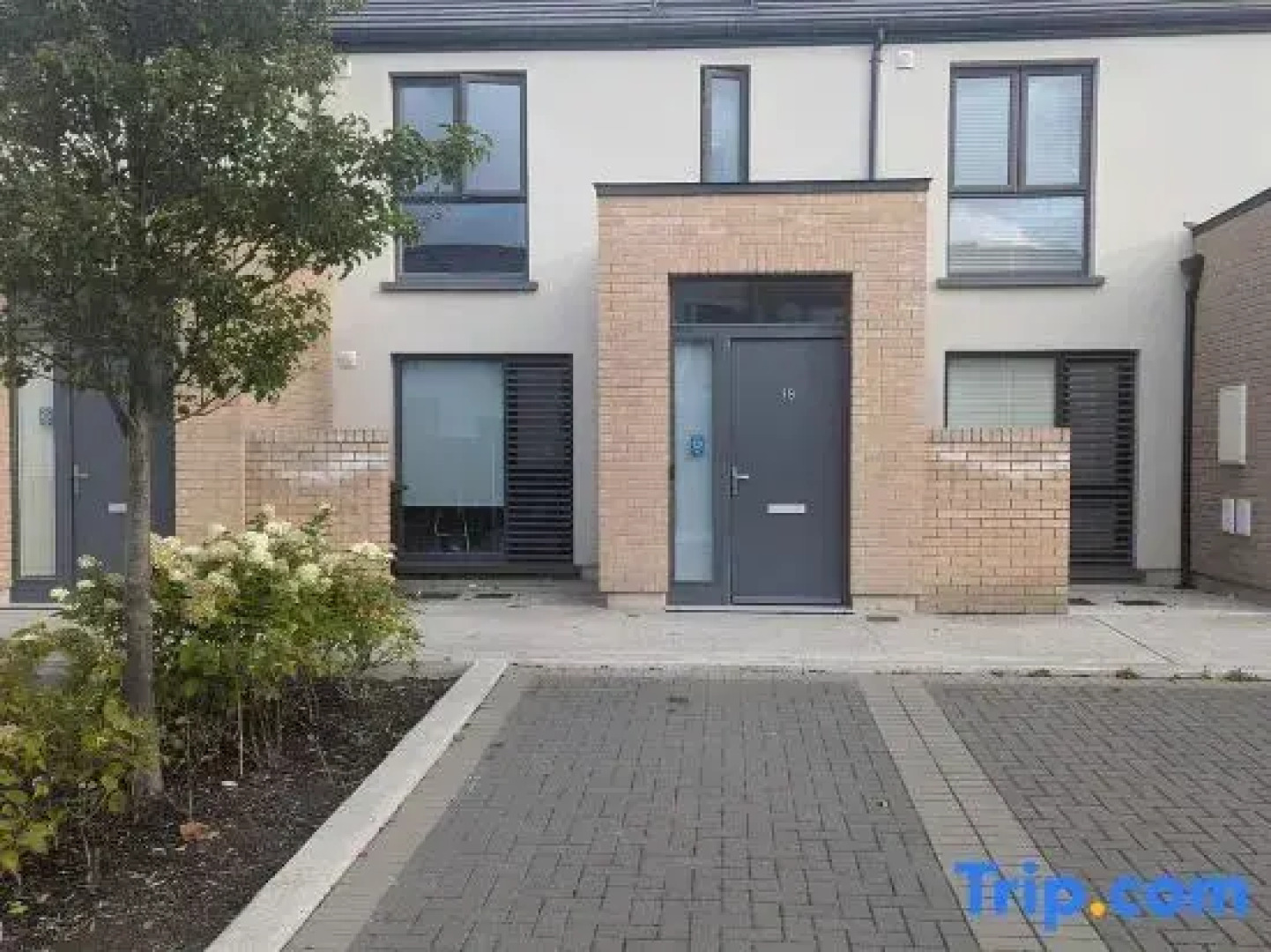 New House, Private Rooms in a Peaceful Neighborhood