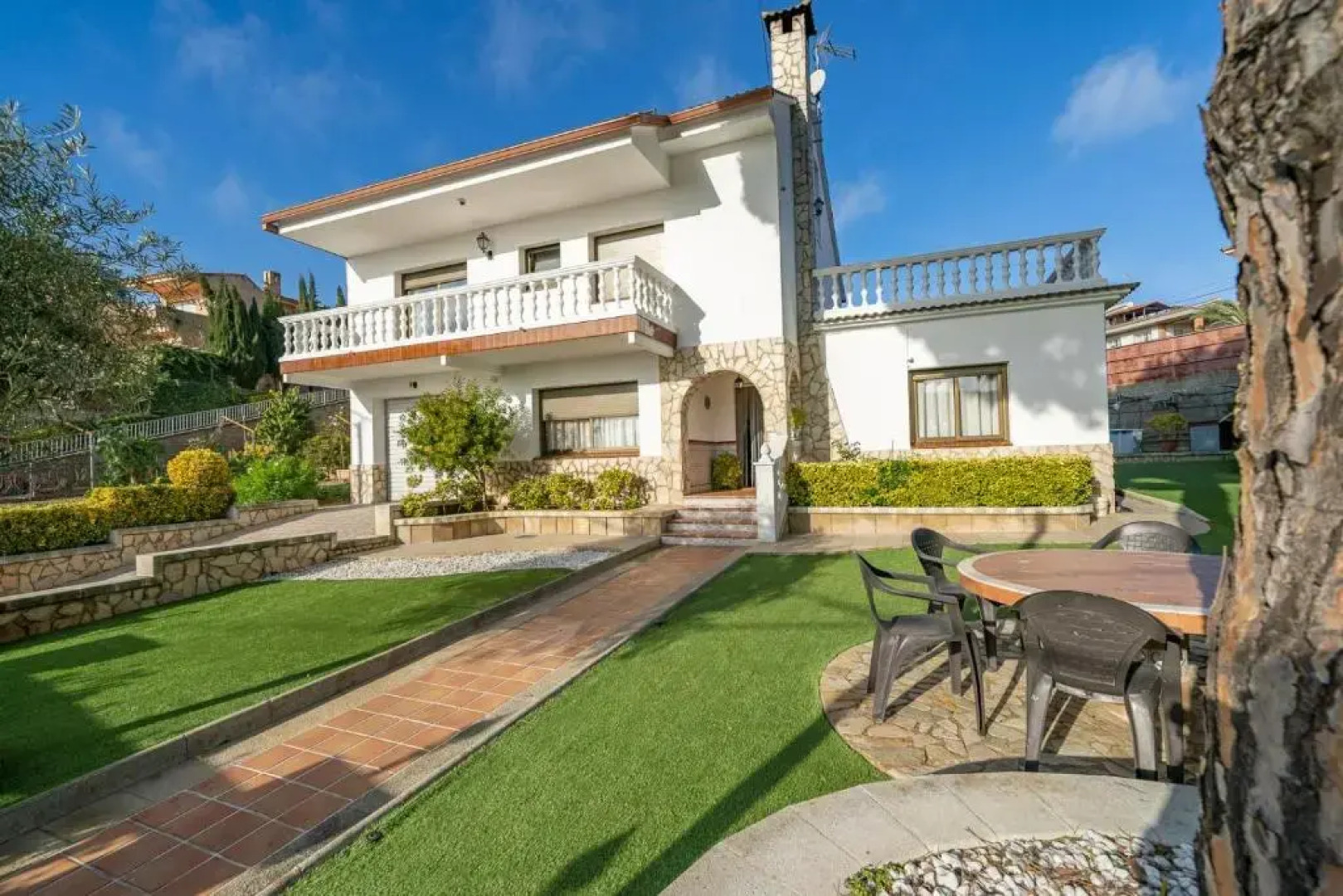 HomeHolidaysRentals Arenal - Costa Barcelona