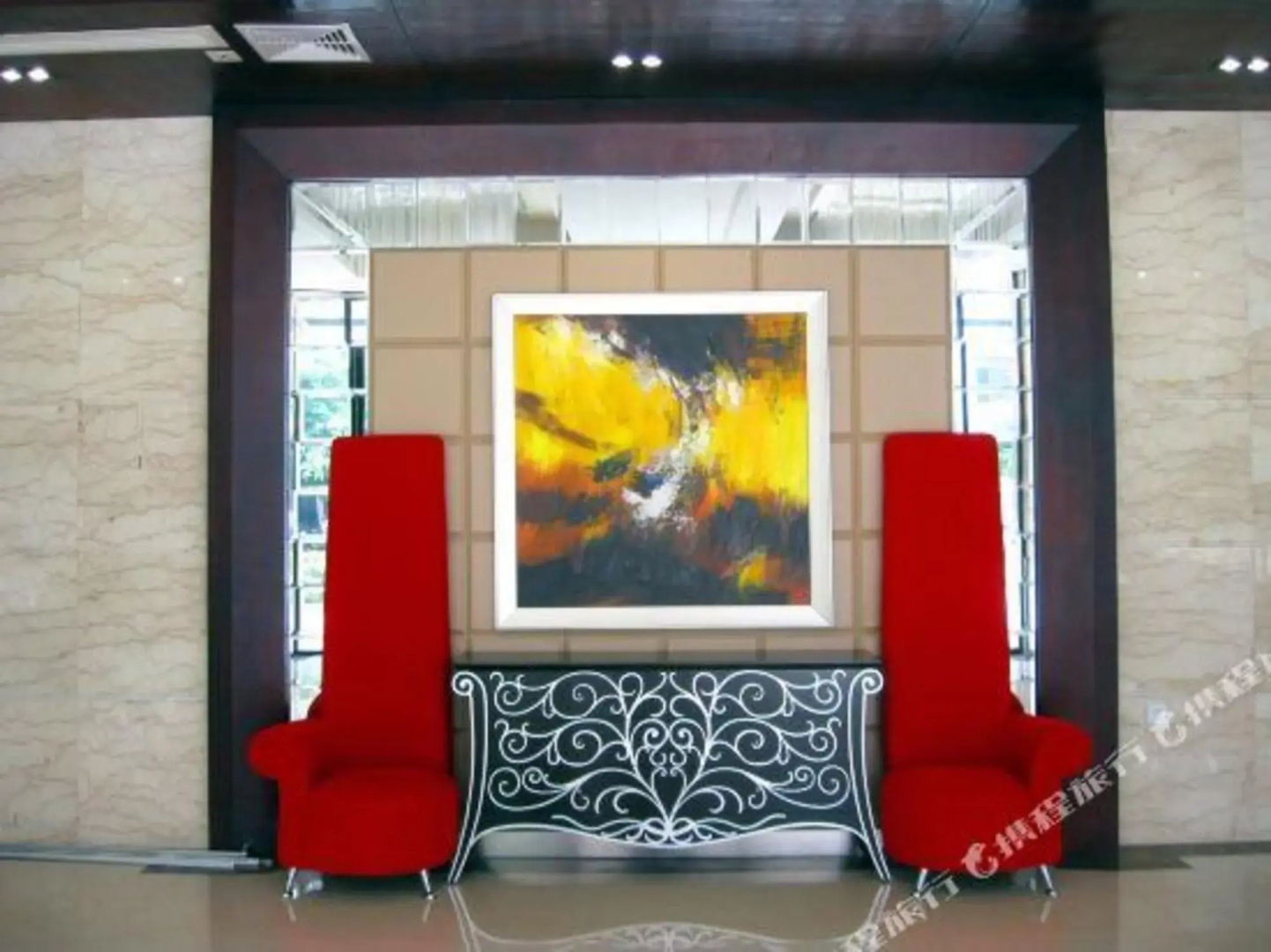 Yufeng Business Hotel
