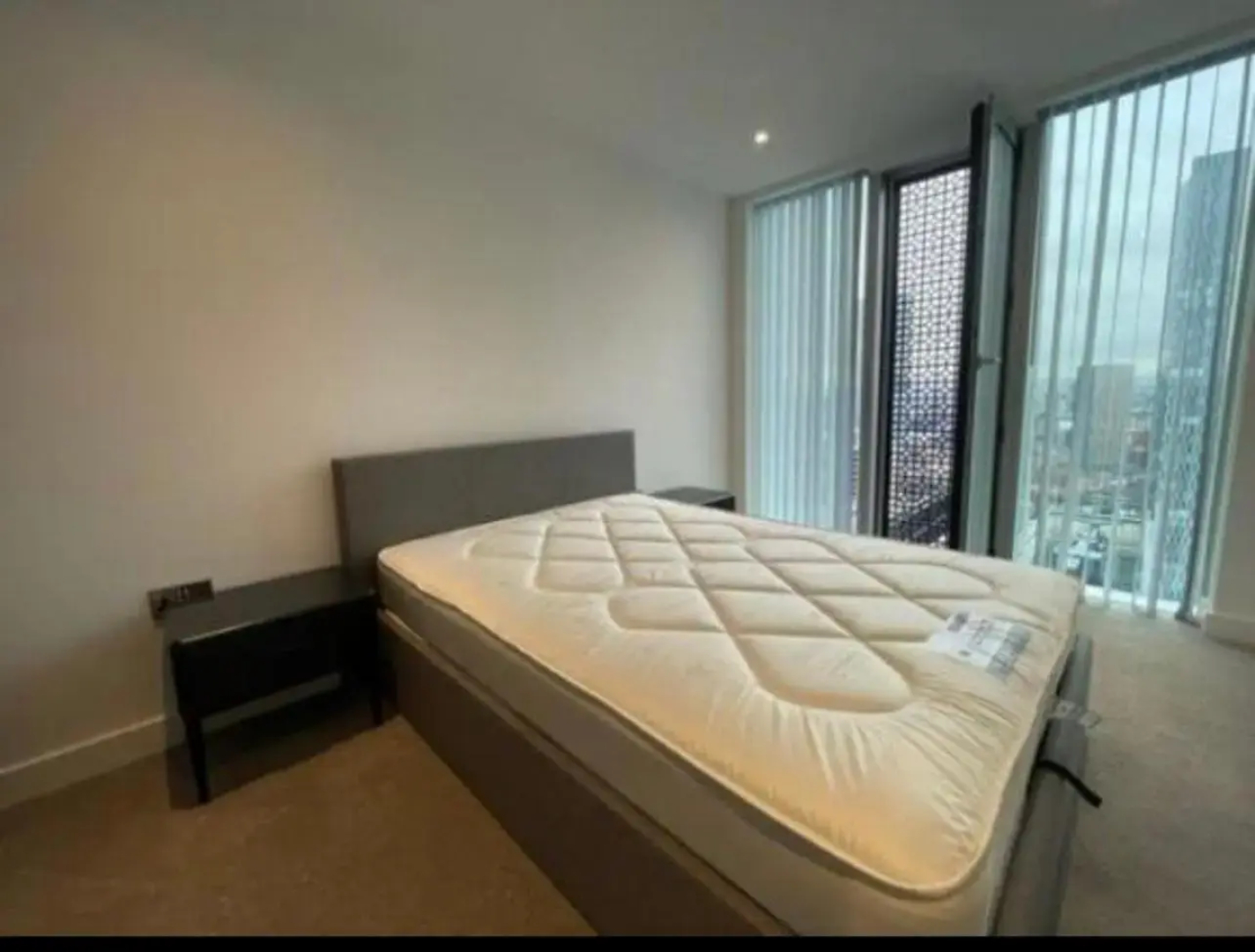 Brand New Luxury Manchester City Centre 2 Bed Apartment Skyline Views