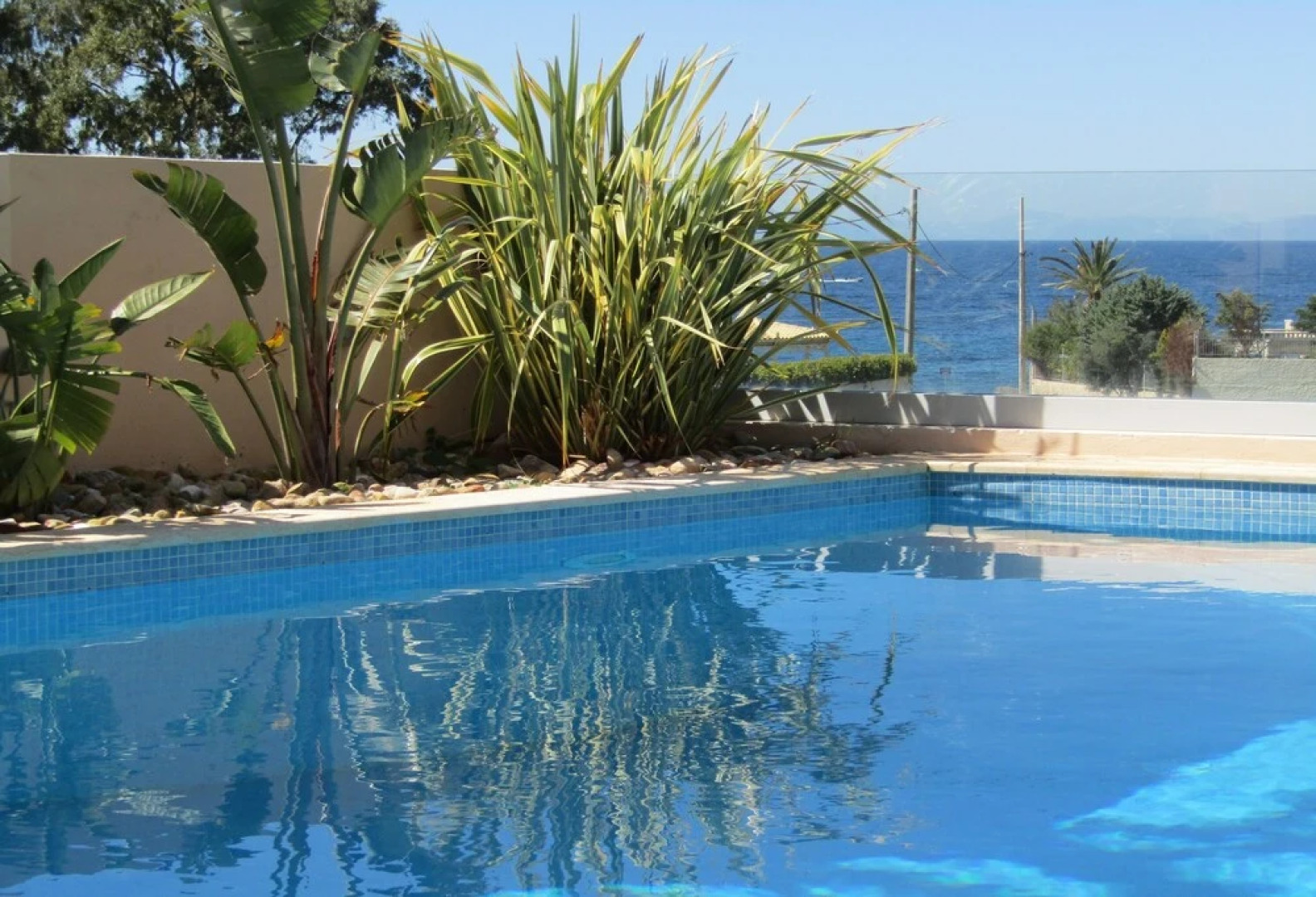 Luxurious Villa Solaris Next To The Beach