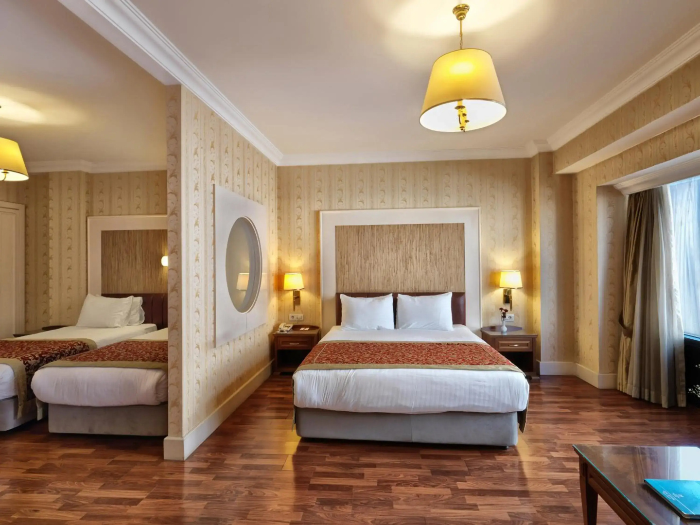 Taksim Metropark Hotel
