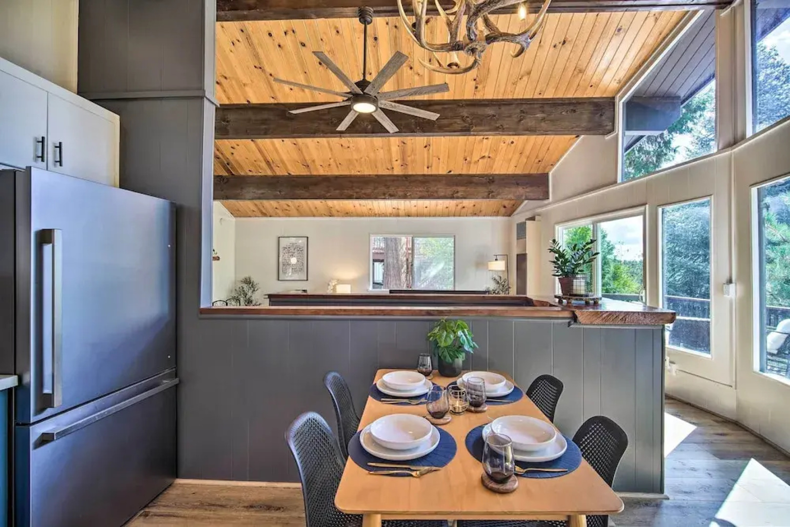 Running Springs Cabin < 7 Mi to Lake + Skiing