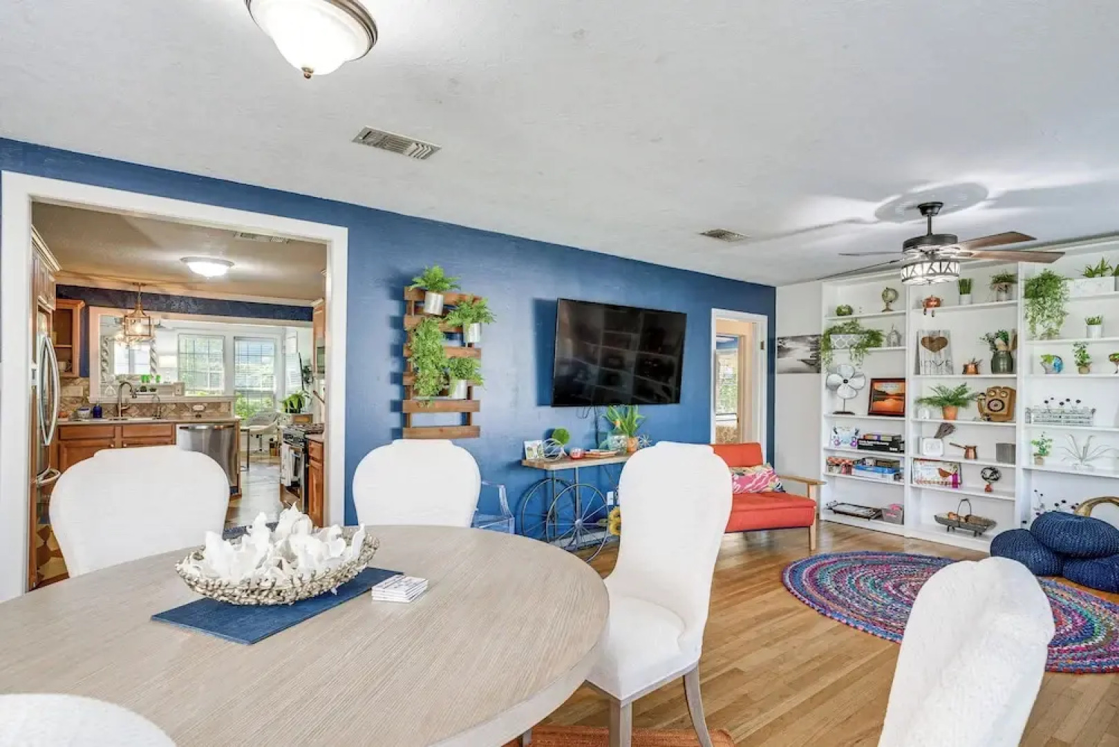 1 Mi to Dtwn: Family-friendly Brenham Bungalow!