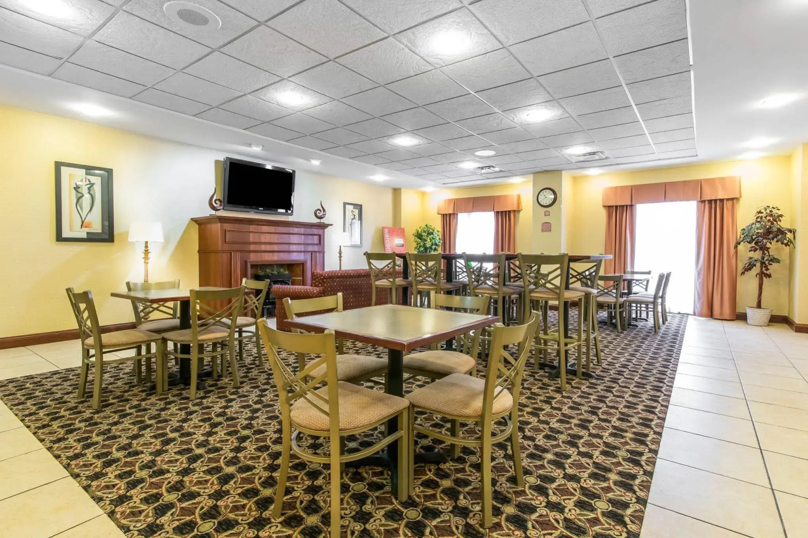 Comfort Suites South Point - Huntington