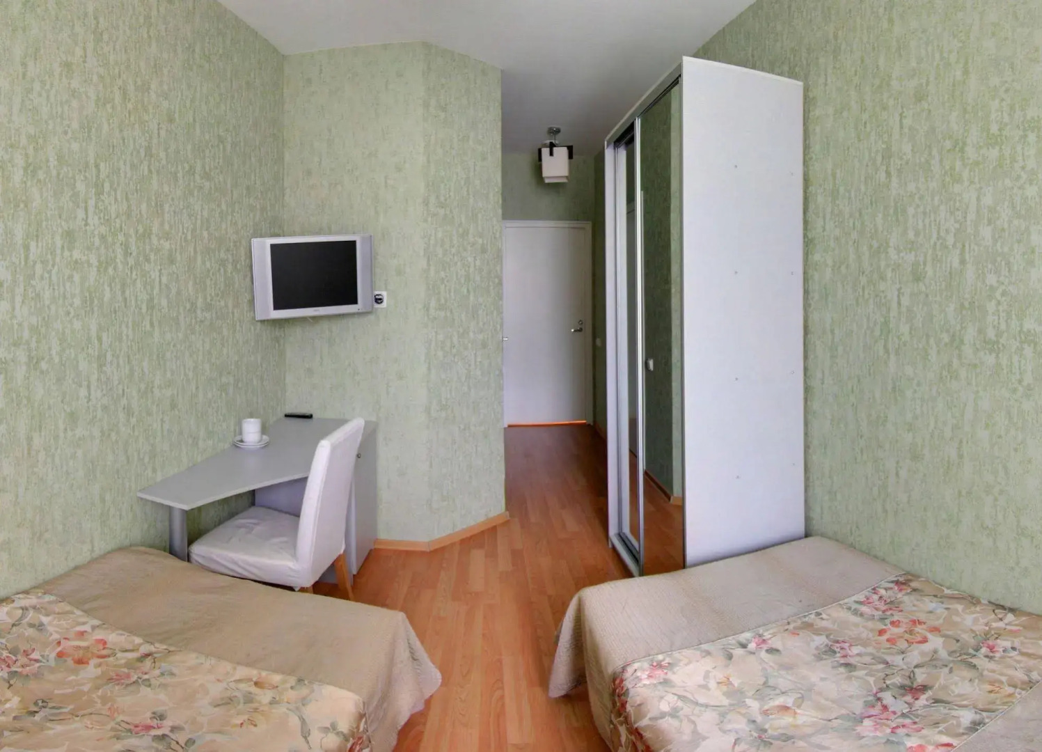 Невский просп., 105