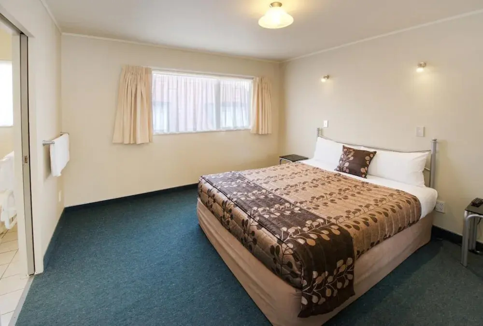 Geneva Motor Lodge