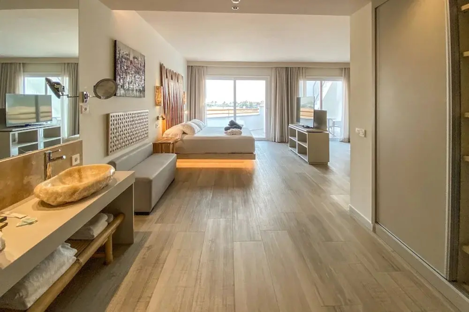 Hotel Zahara Beach by Q Hotels