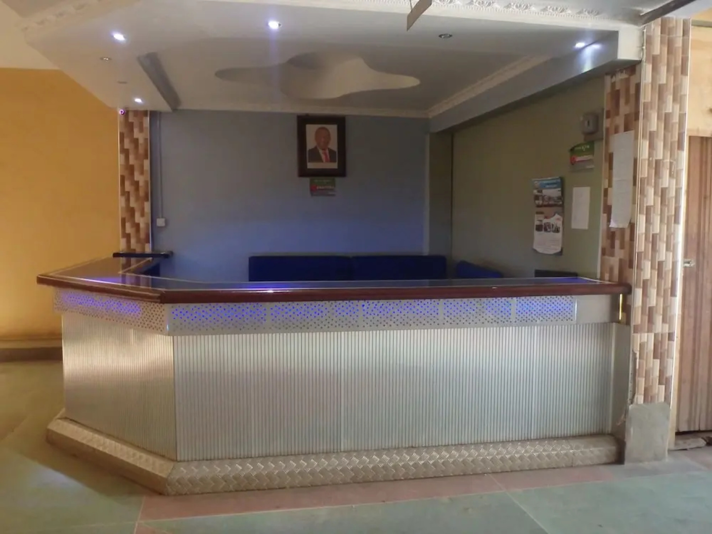 Mau Summit Hotel