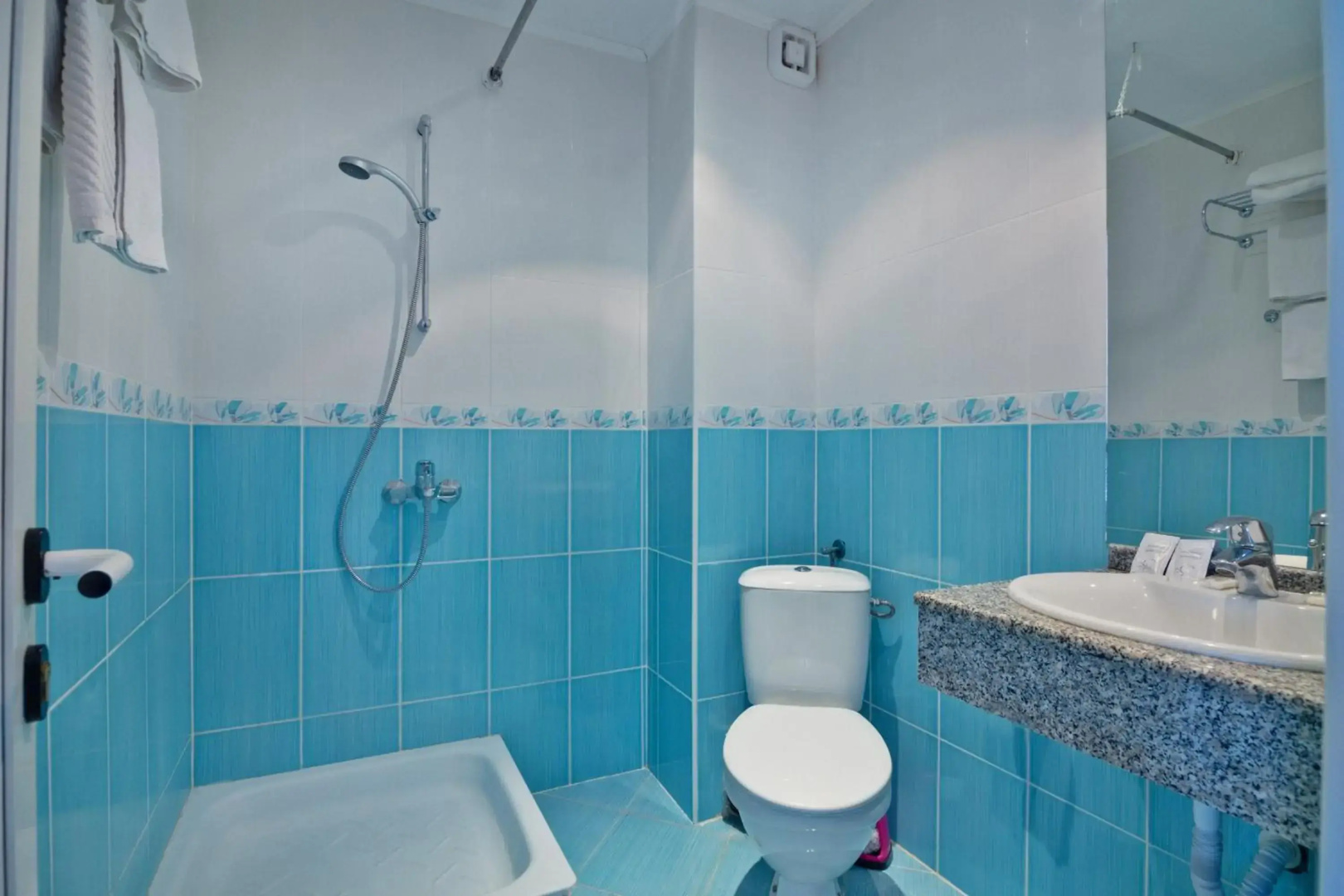 Perla Plaza Hotel