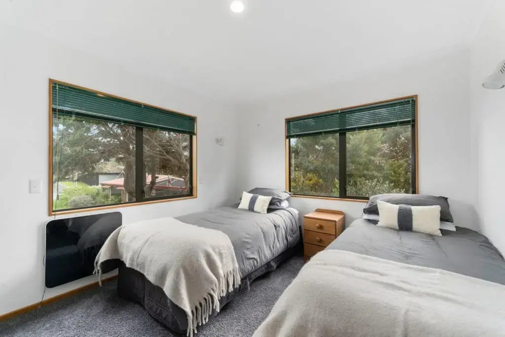Heperi Haven - Waikanae Beach Holiday Home