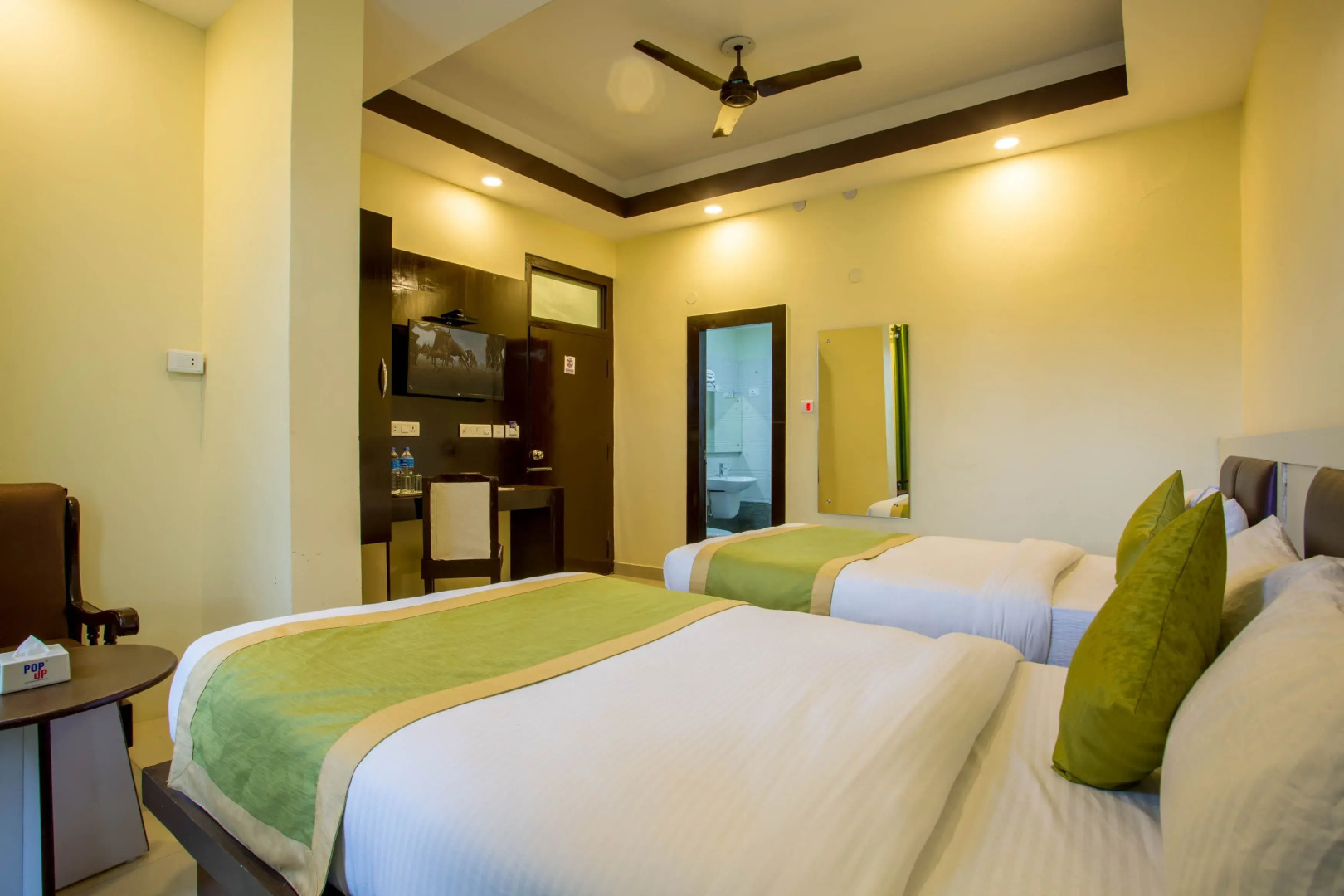 Siddhartha Hotel New Anand