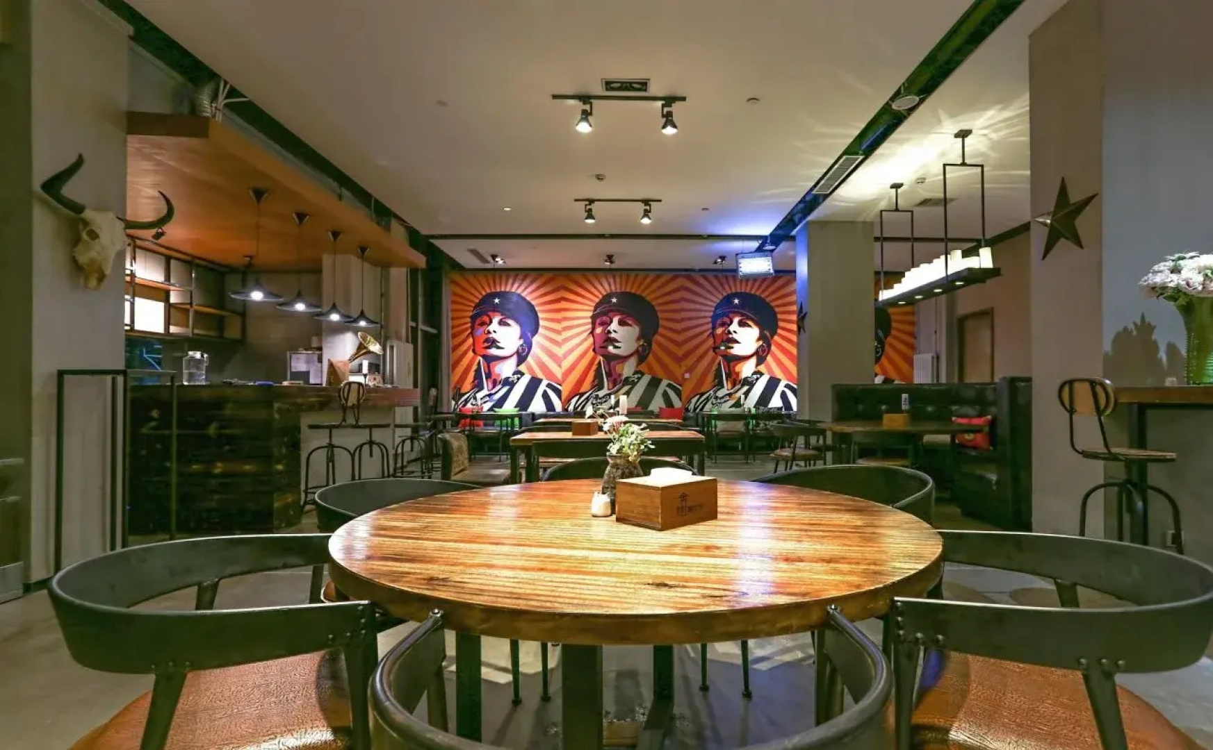 Time Tunnel Designer Hotel