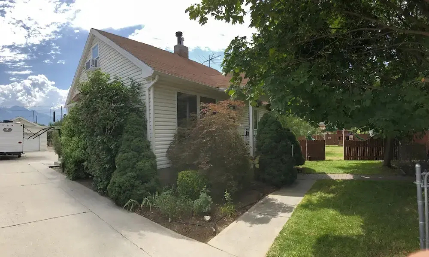 The Midvale House 4 Bedroom Home by Redawning