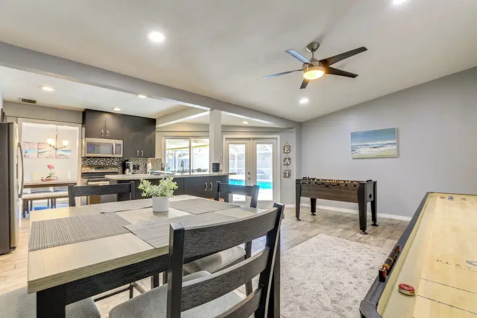 Sarasota Home w/ Heated Pool: 3 Mi to Airport!