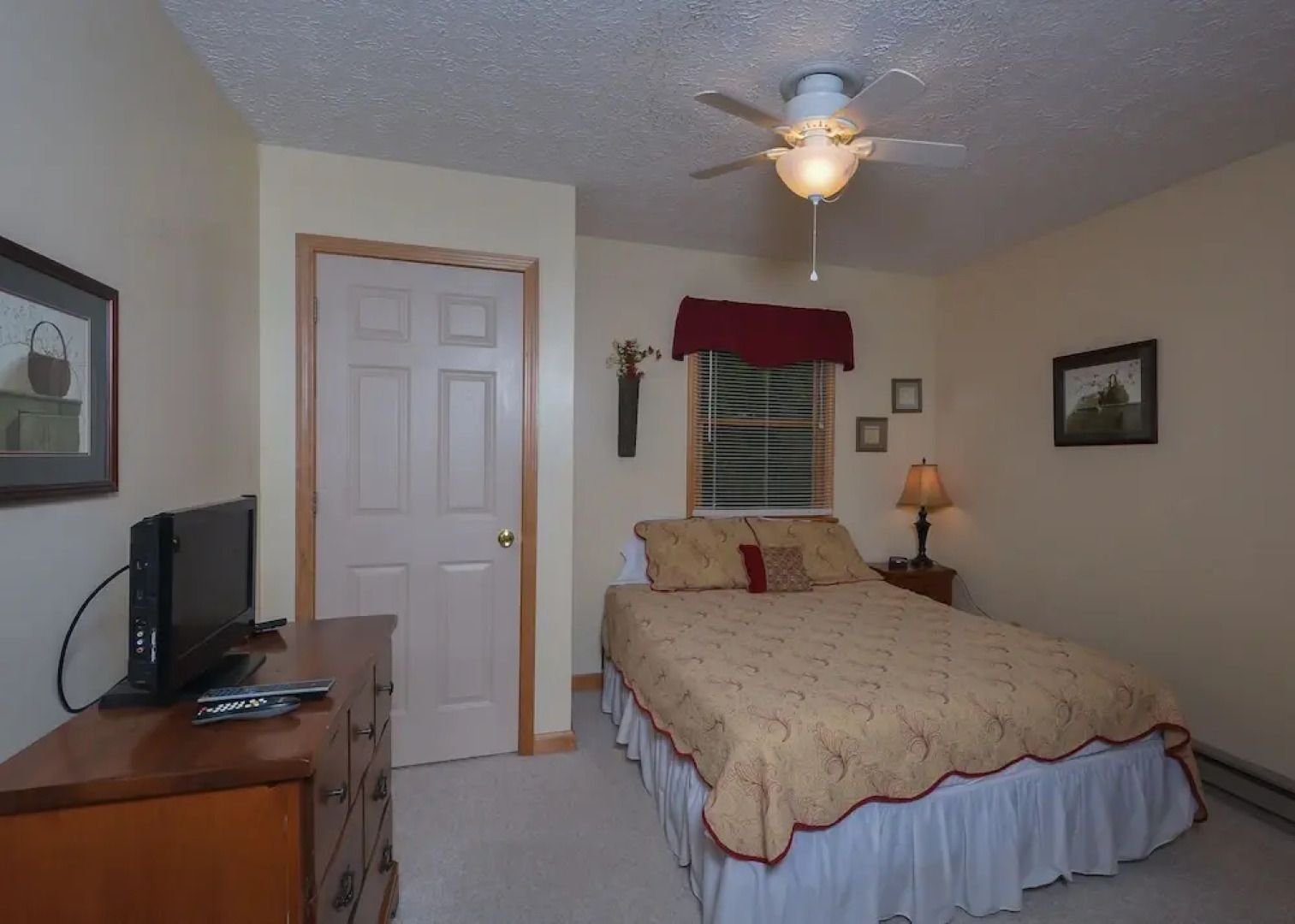 Cedarwoods 3 Bedroom House