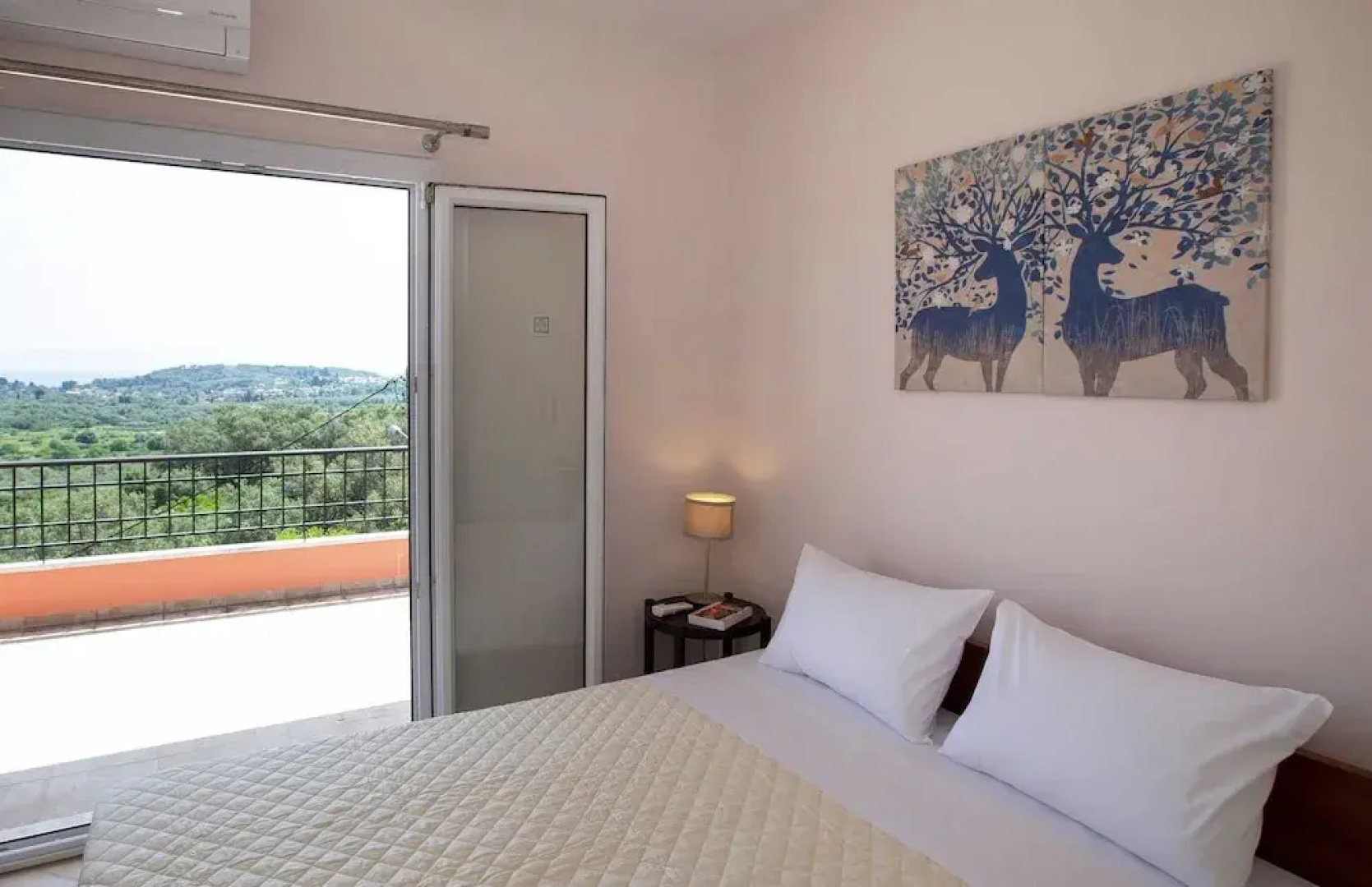 Spacious House with great view in Corfu