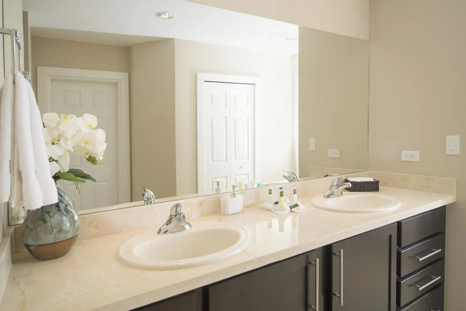 Coco Breeze Residence