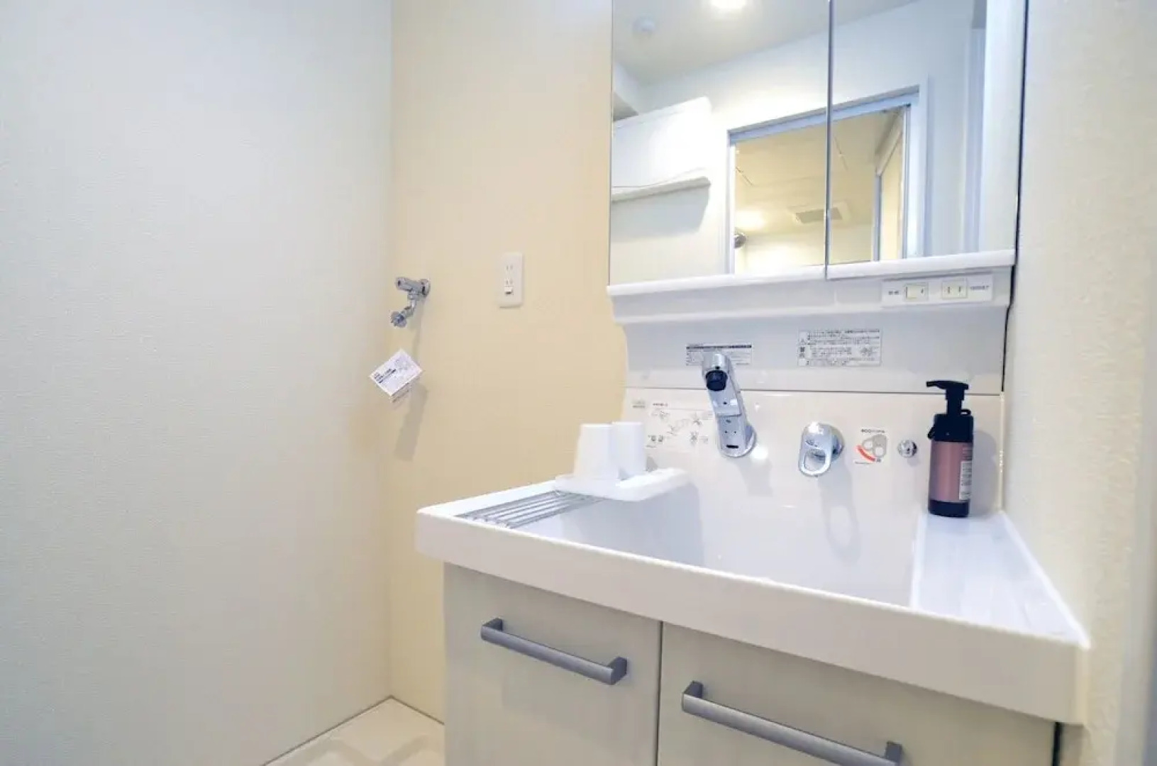 New Station Hotel Residence