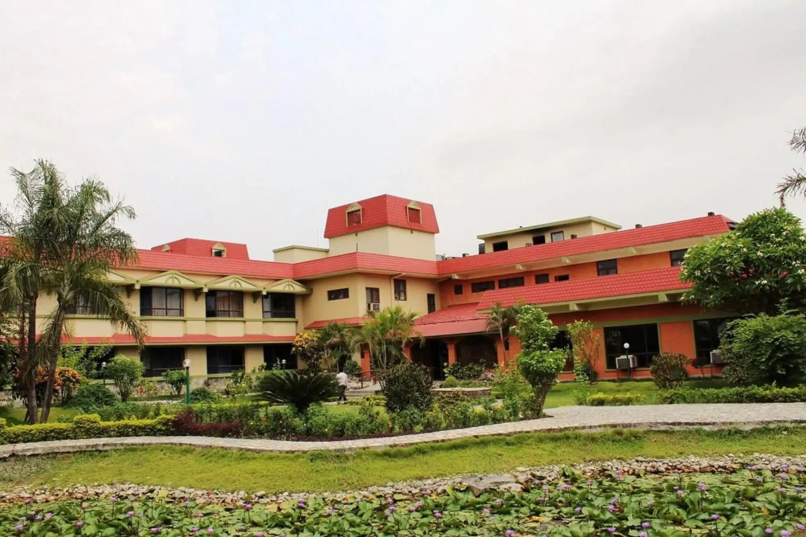 Hotel Nirvana Luxury International