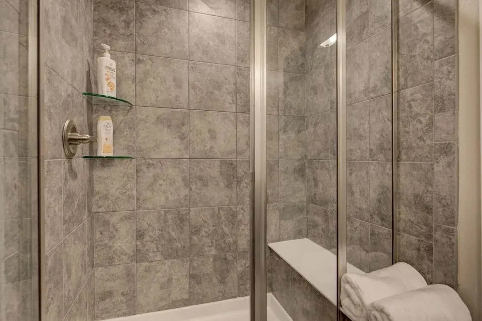 Marbella Lane Executive Townhome, 20 mins to Boulder