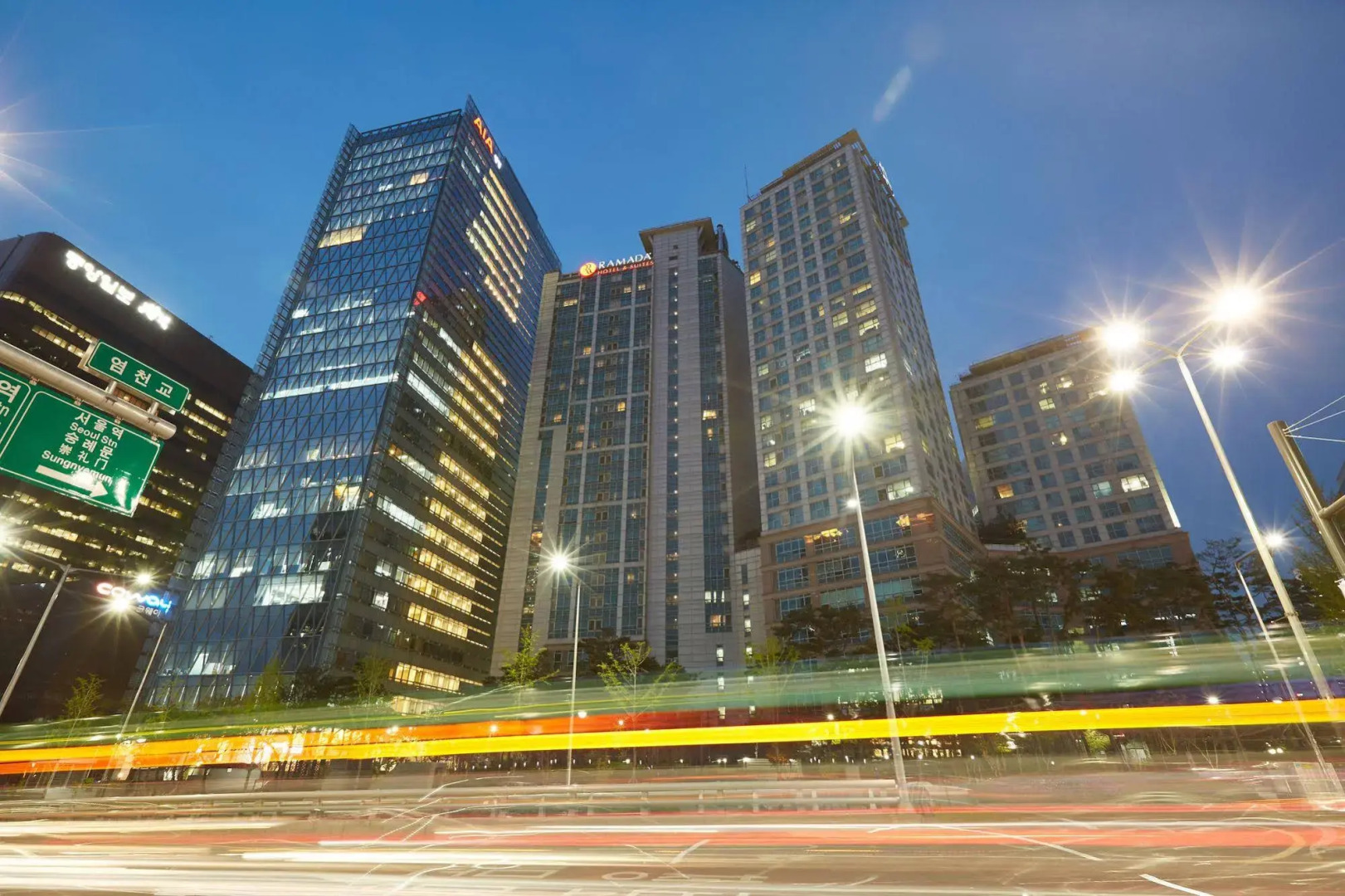Ramada Hotels & Suites Seoul Namdaemun