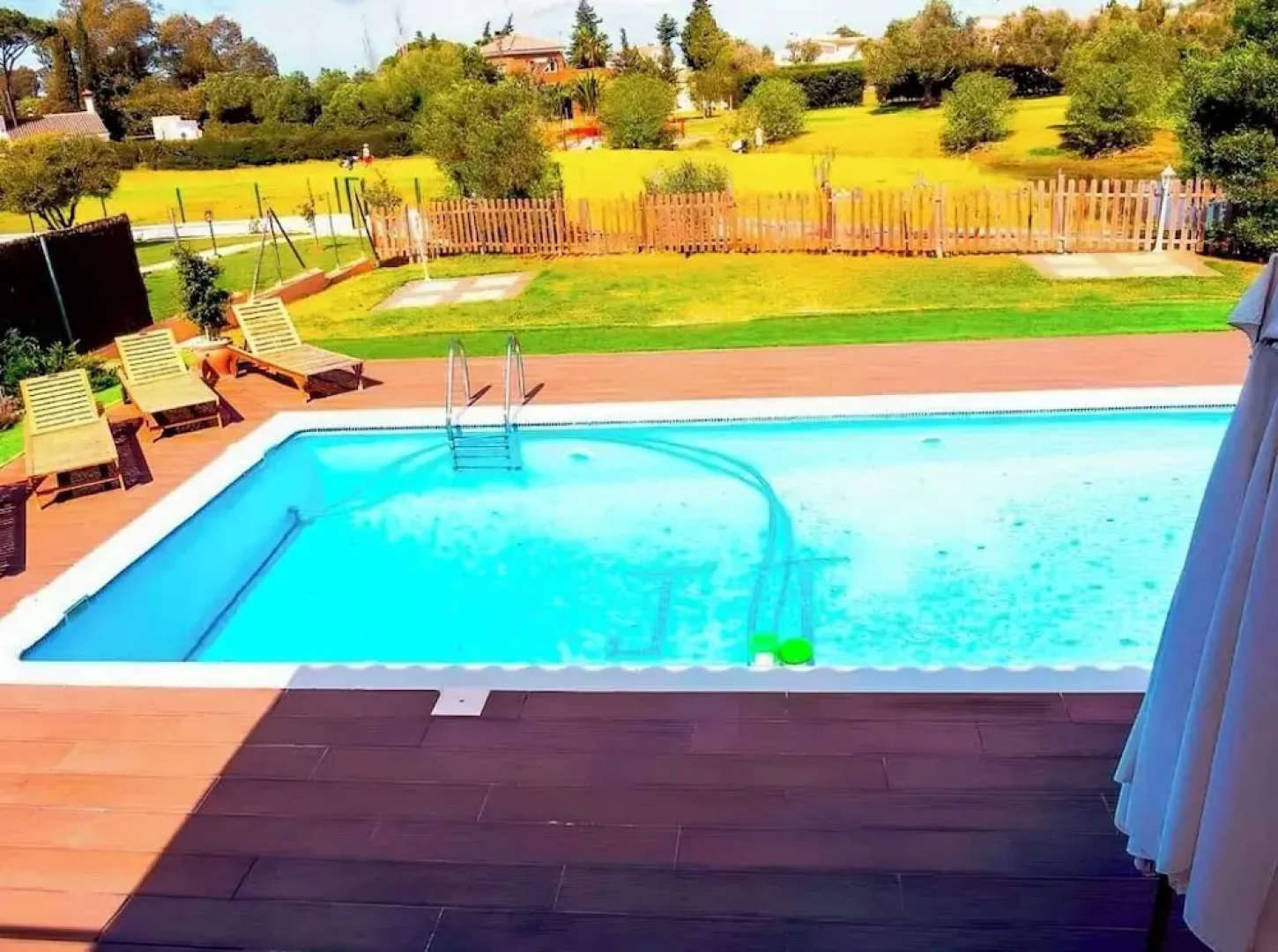 Luxe 2 BR with Jetted Tub and Pool