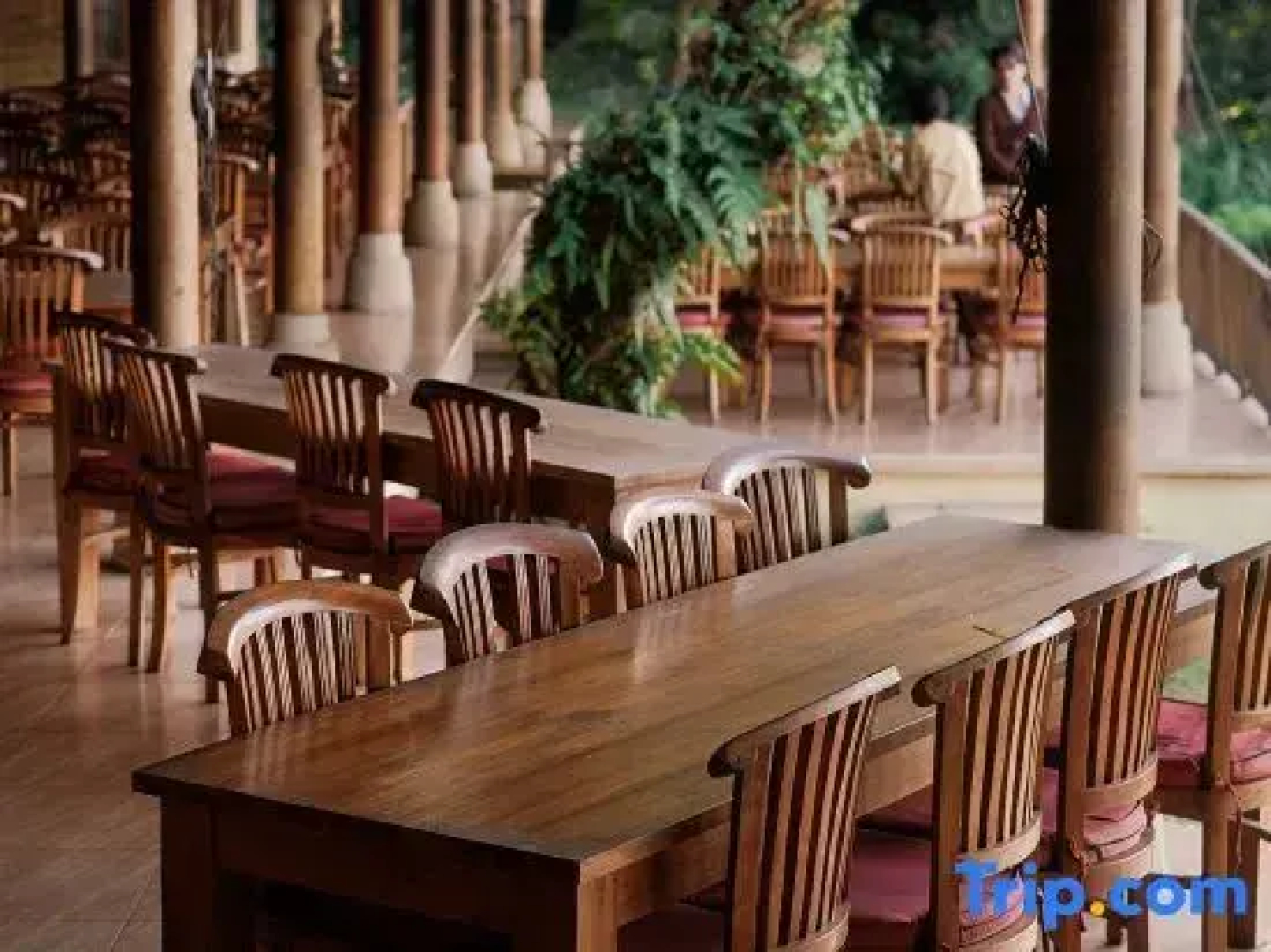 Mahagiri Resort & Restaurant