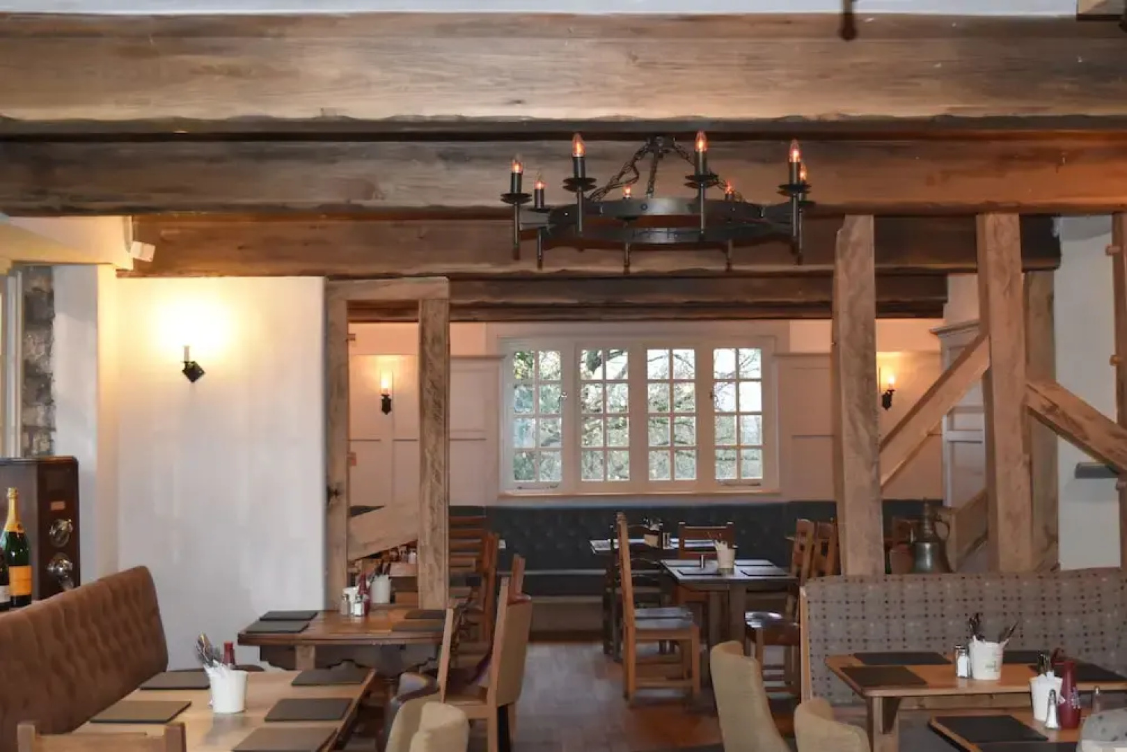 Three Horseshoes
