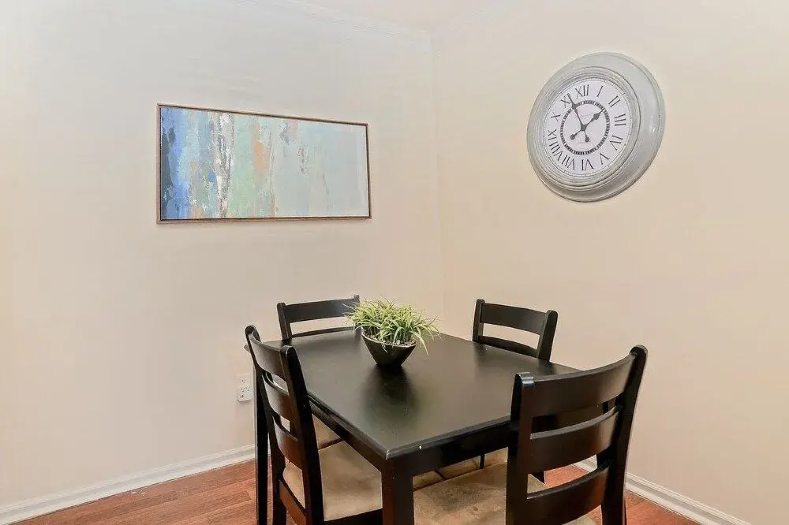 Apartment near Suntrust Park