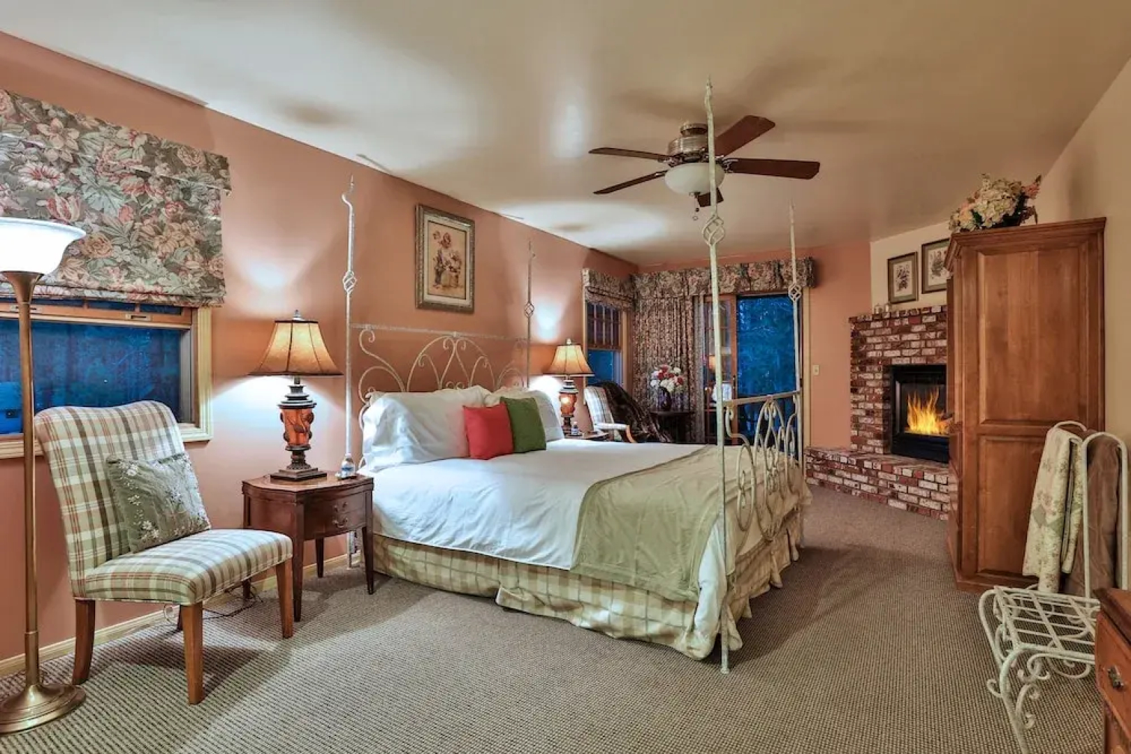 Alpenhorn Bed And Breakfast Inn