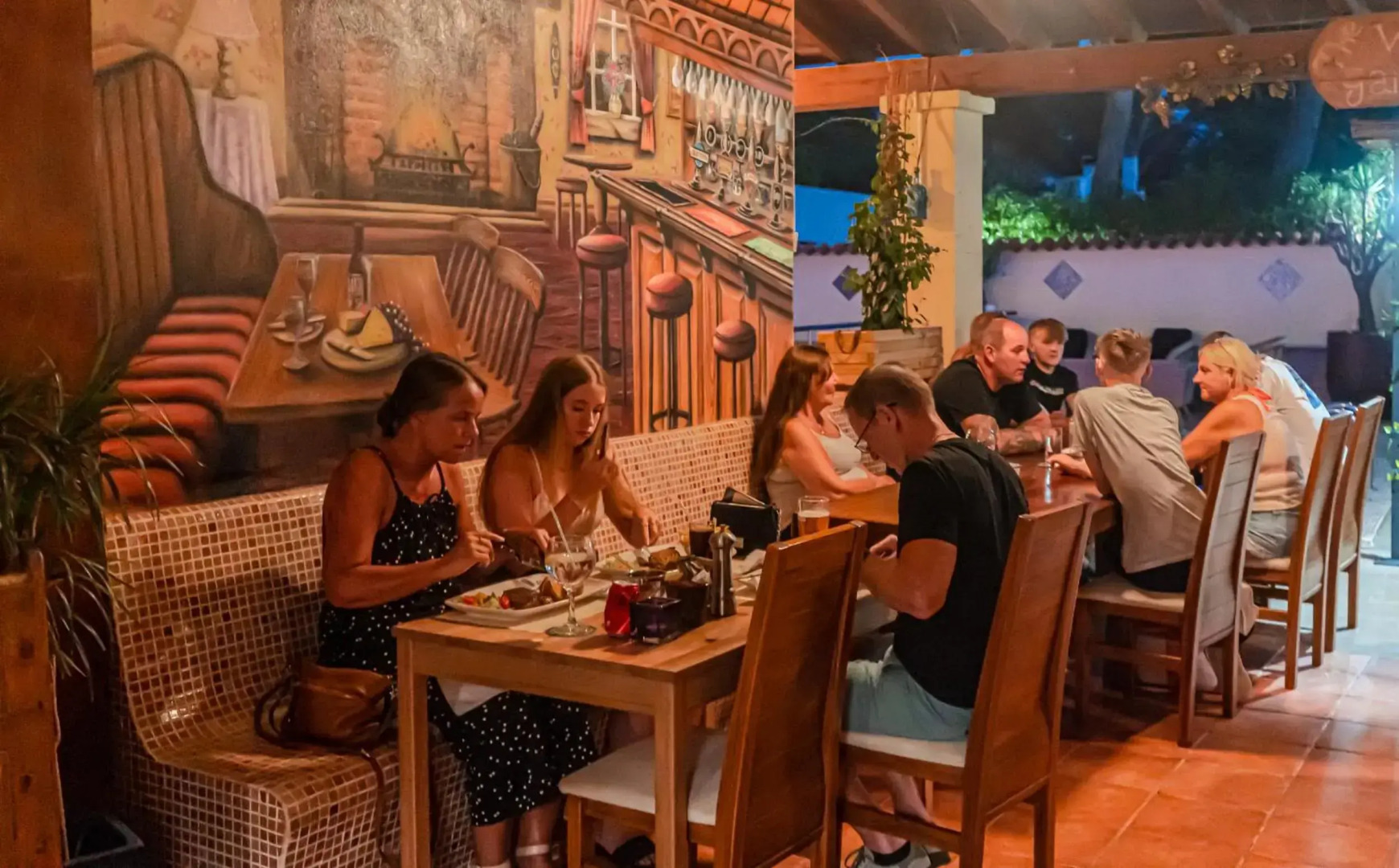 El Cortijo Apartments