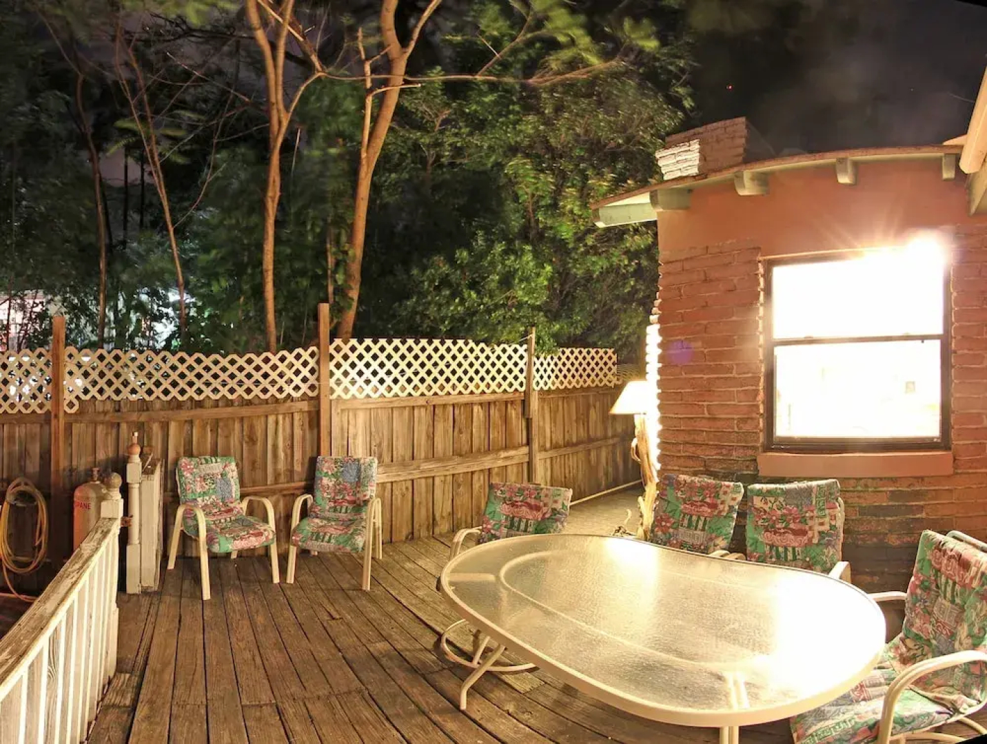 Key Lime Sailing Club And Cottages