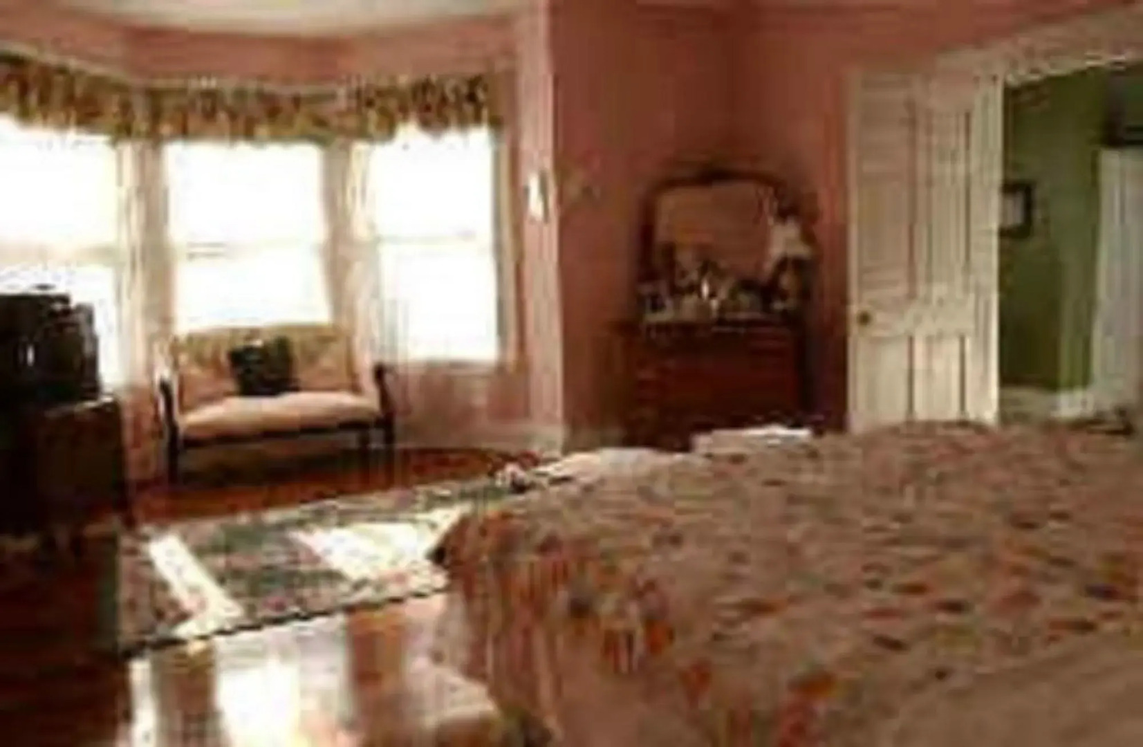 Six Acres Bed & Breakfast