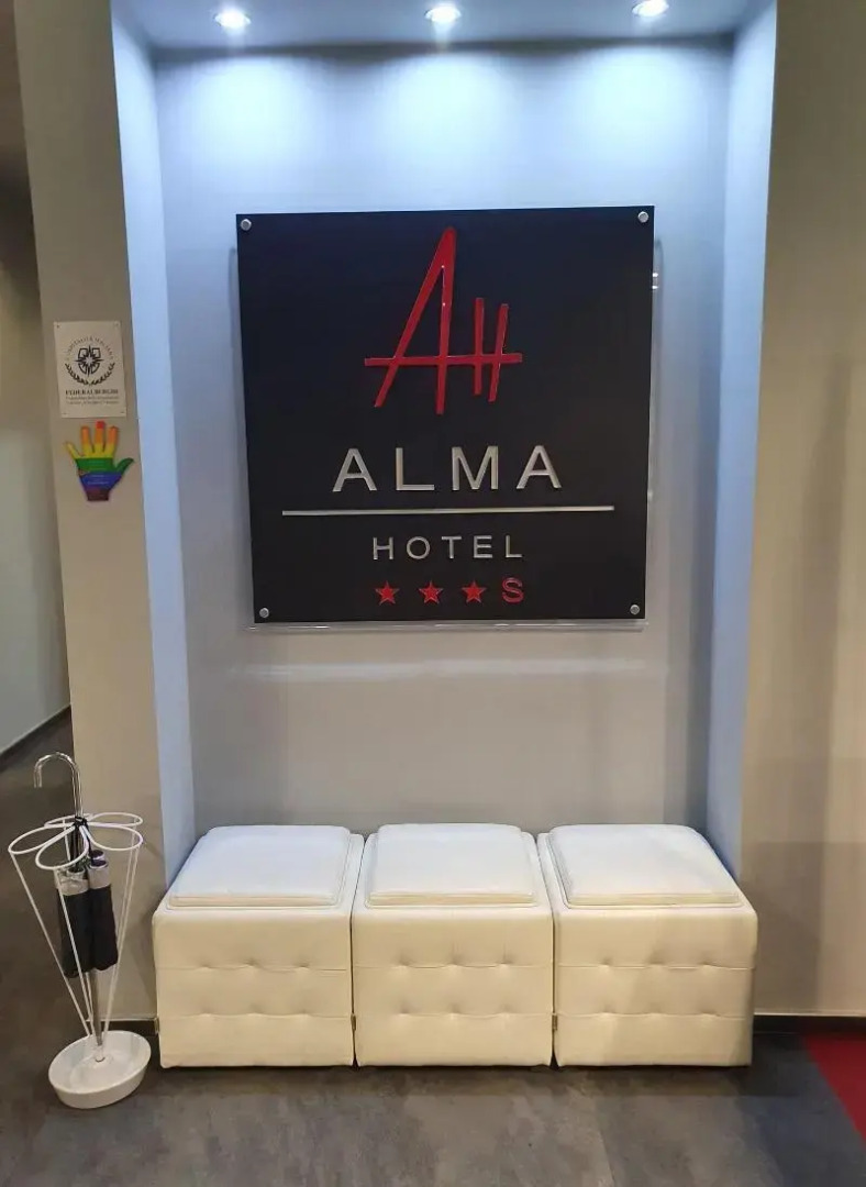 Alma Hotel