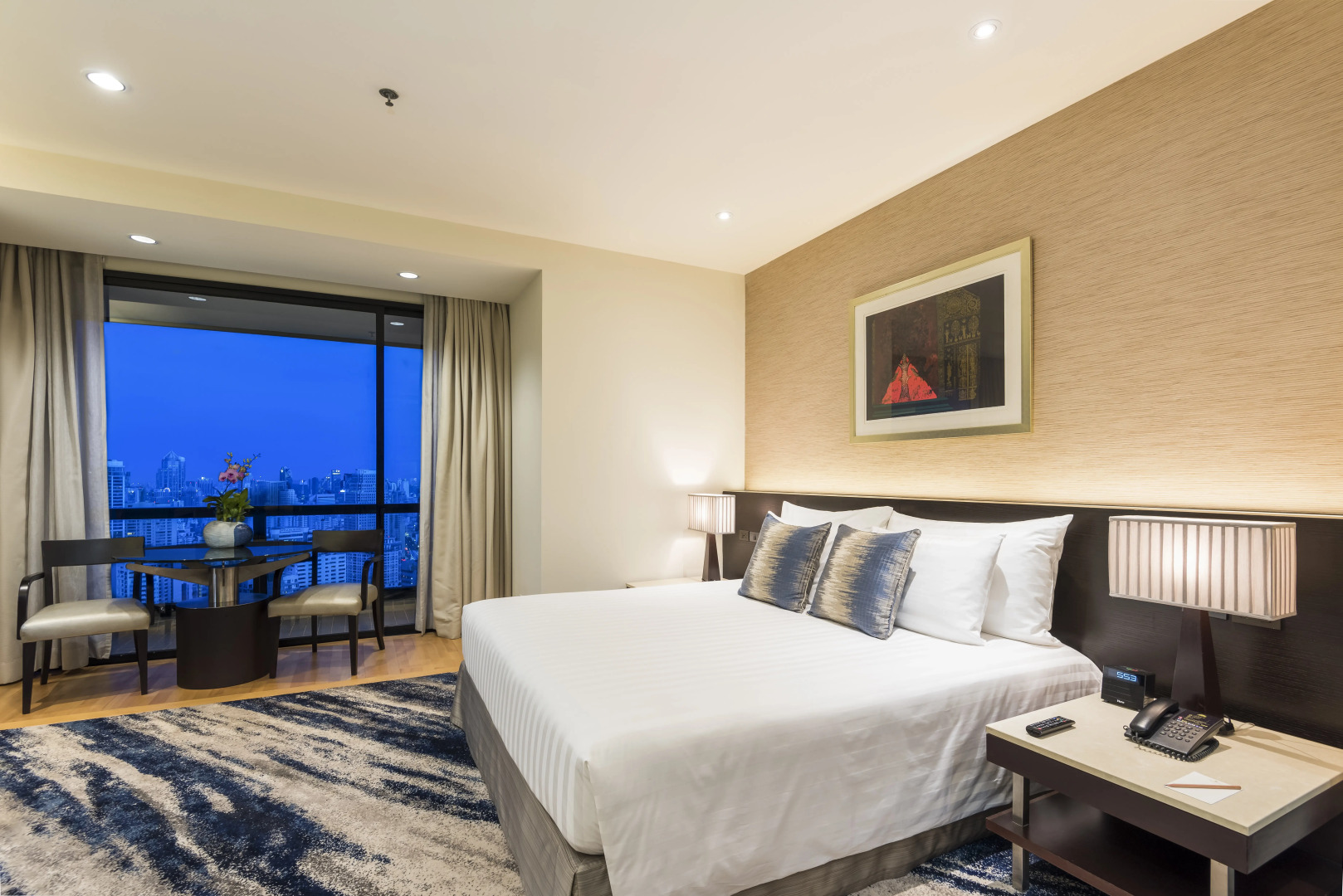 Emporium Suites by Chatrium