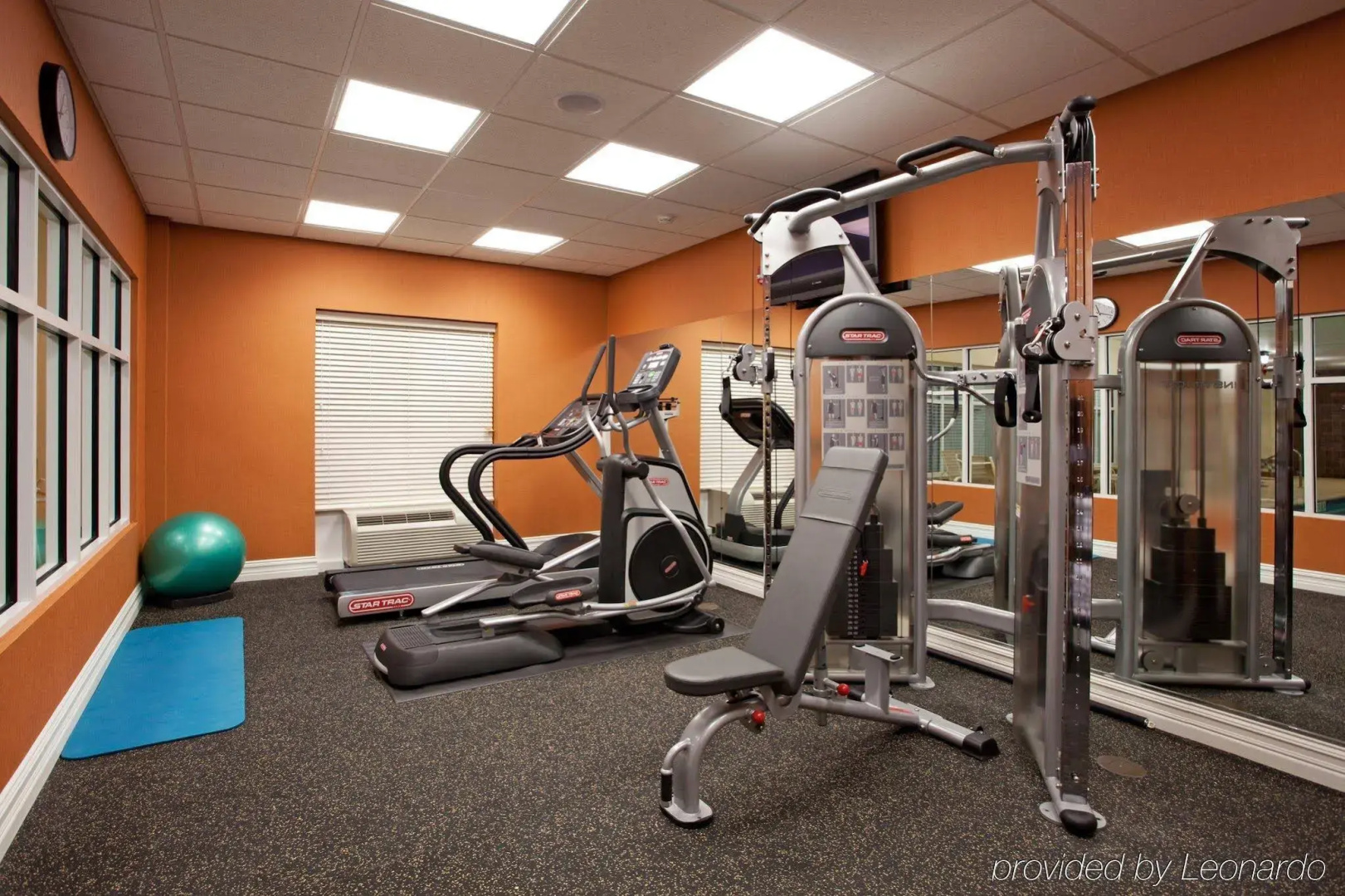 Holiday Inn Express & Suites Newberry by IHG