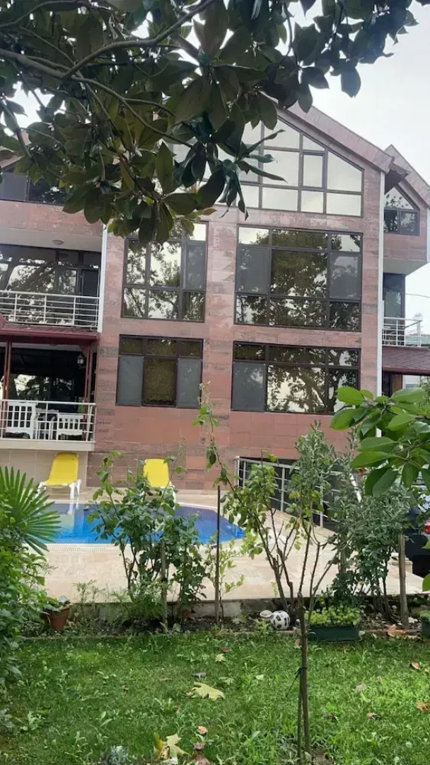 Serene Luxury Villa With Private Pool in Yalova