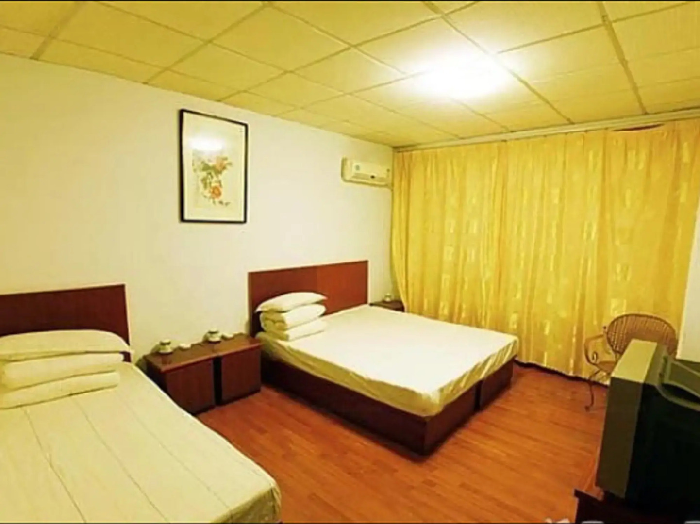 Jiahua Hotel (Rizhao Railway Station)