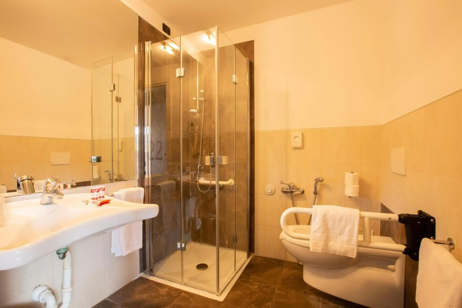 Euro Hotel Residence