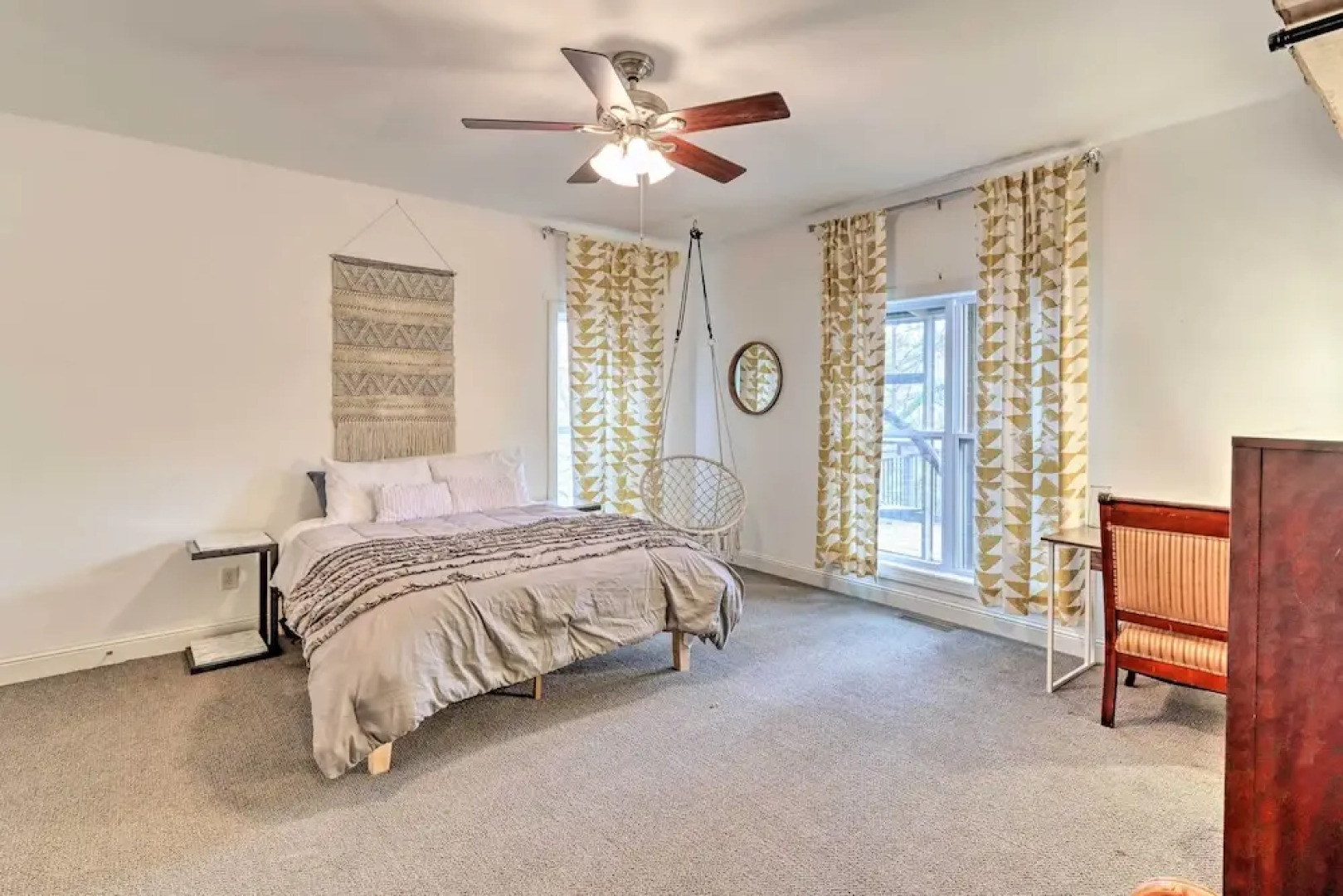 Lake Access: Waleska House w/ Floating Dock!