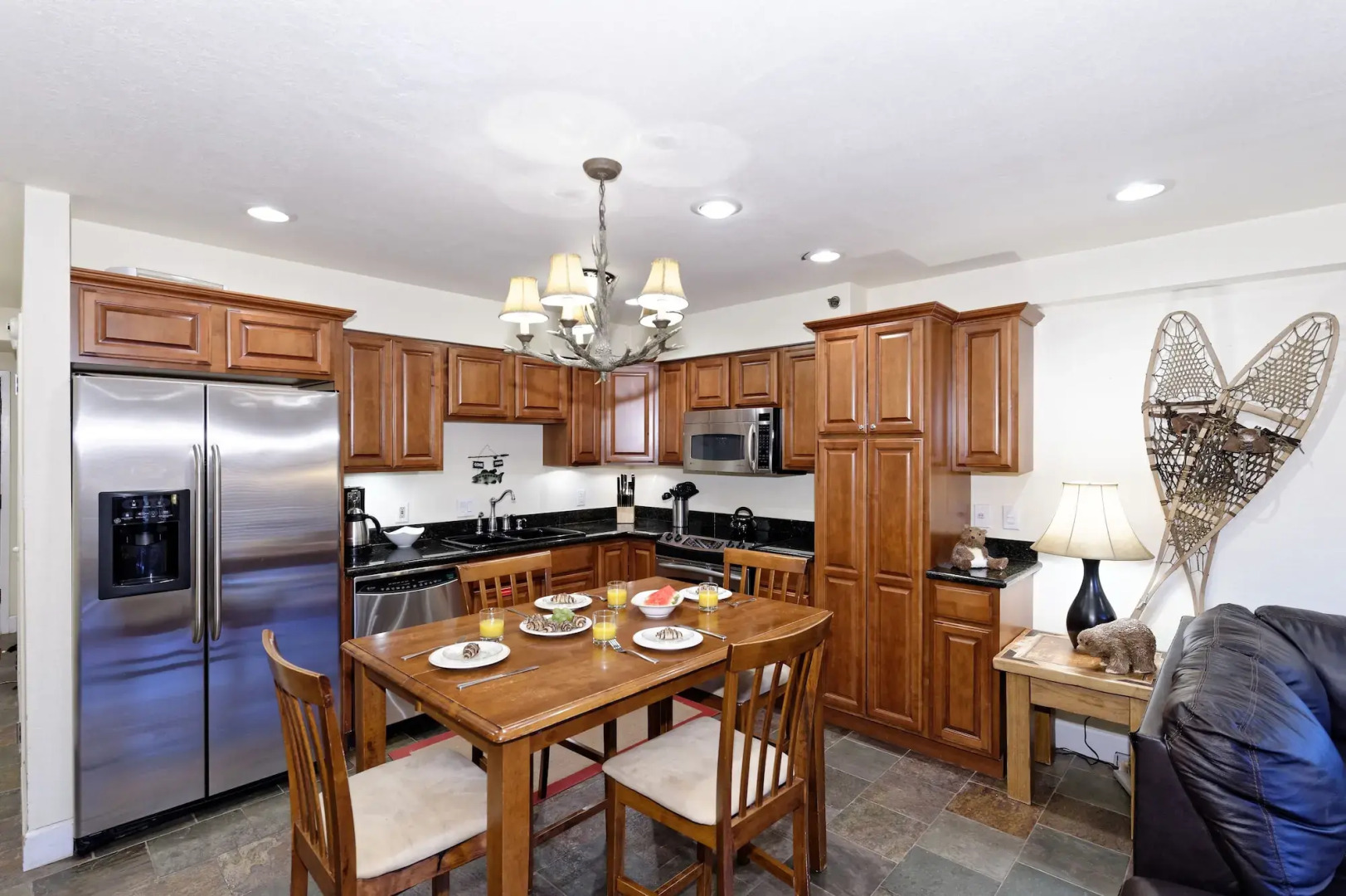 The Crestwood Condominiums