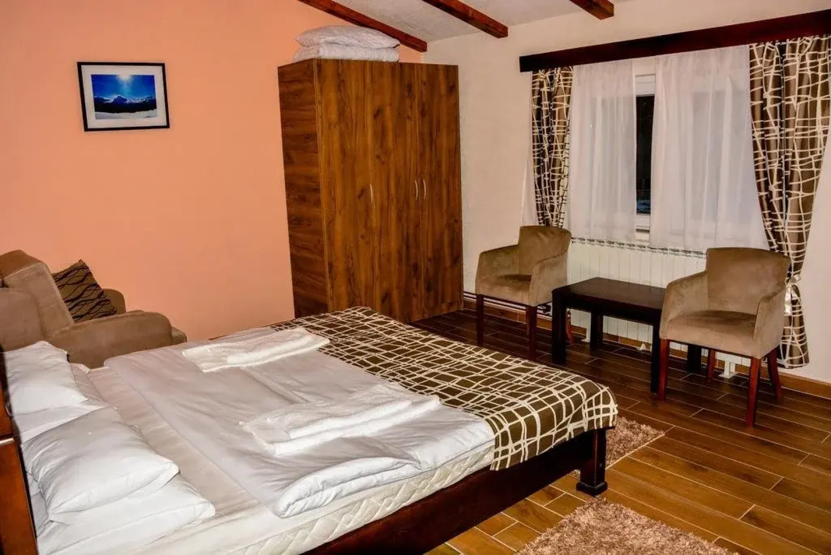 Отель Zlatni Bor