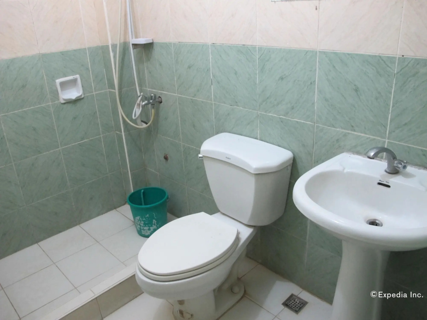 White Beach Resort Puerto Galera powered by Cocotel